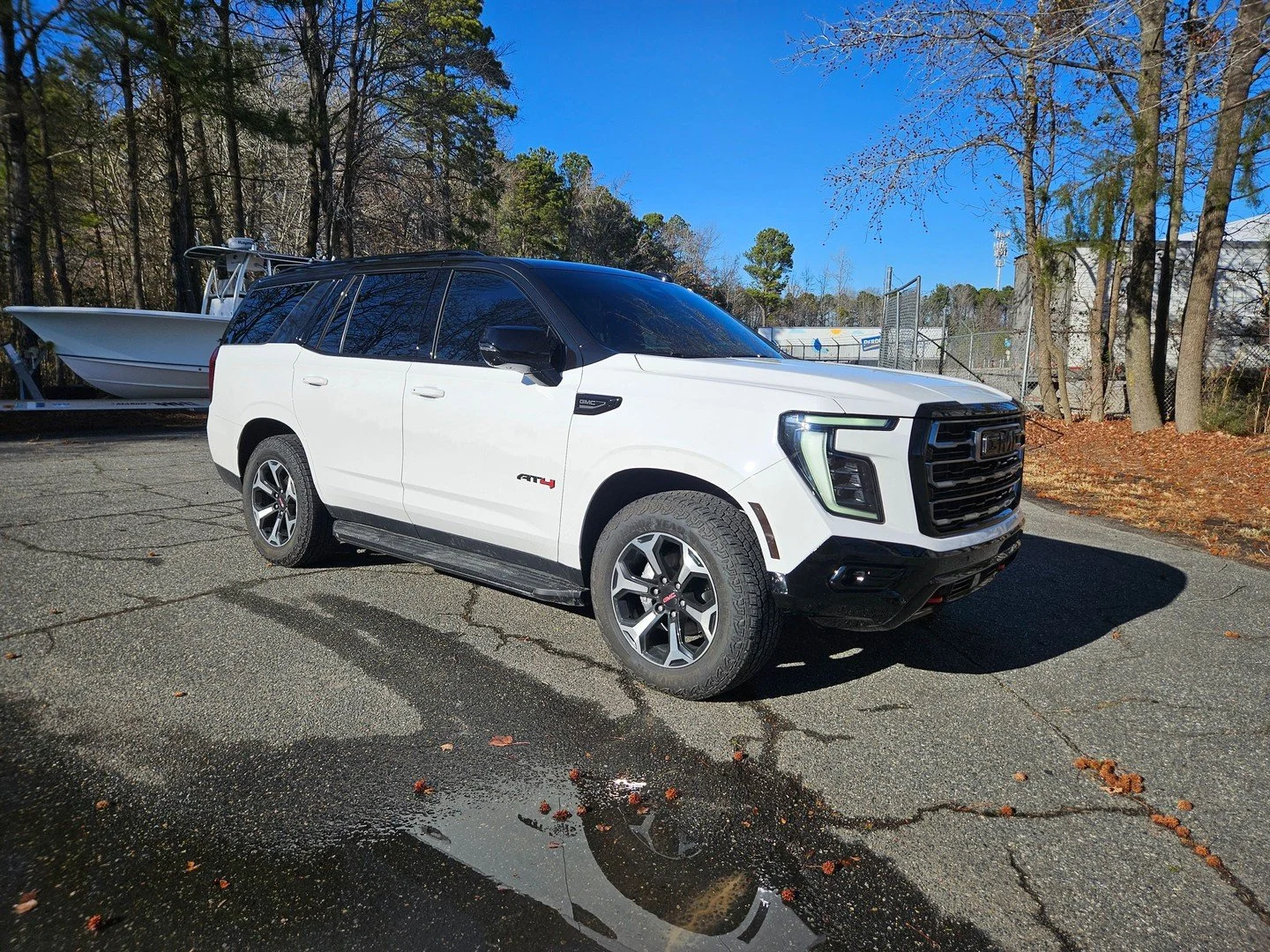 SUV Saturday 😮🔥
A black top wrap is one of the easiest ways to completely change the look of an SUV. Clean contrast, aggressive style, and added protection&mdash;all without committing to paint.

📍 Hampton Roads
🌐 www.tgdwraps.com

📧 Contact@tgd