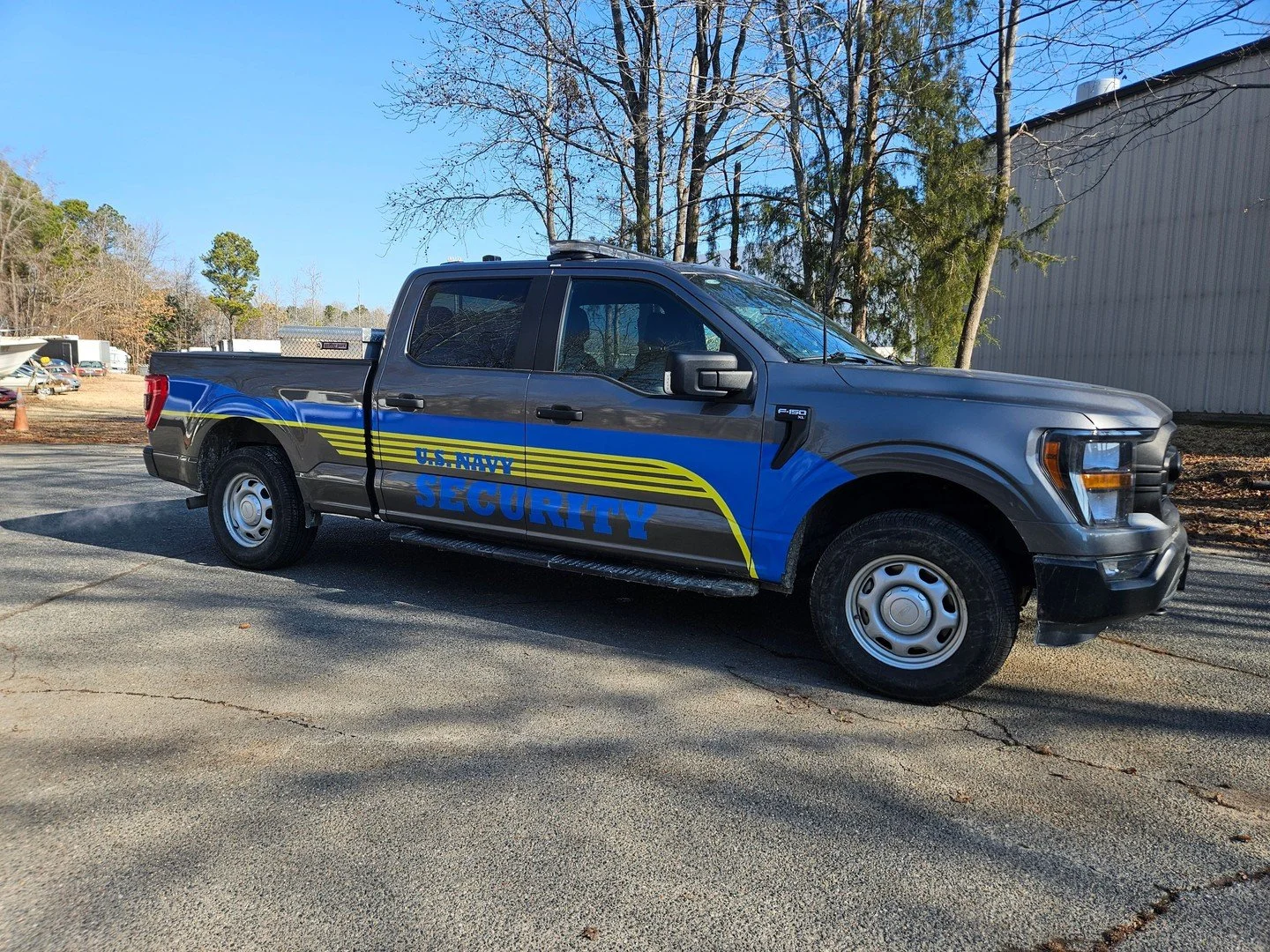 🇺🇸 Mission ready.

Custom U.S. Navy Security partial wrap done right 💪
Bold design. Clean install. Built to last.

Fleet graphics that command attention.

DM us to get your vehicle wrapped.

📍 Hampton Roads
🌐 www.tgdwraps.com

📧 Contact@tgdwrap