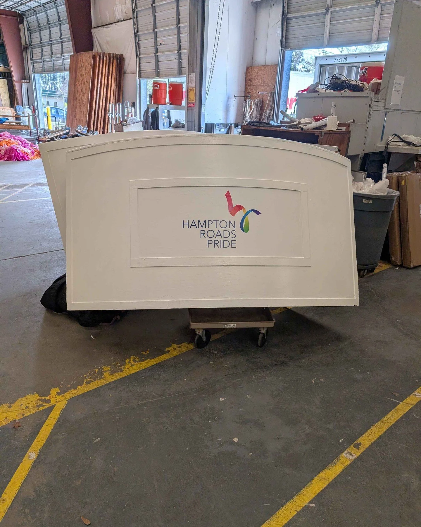 If your setup moves&hellip; your branding should too.

This portable bar now carries a bold Hampton Roads Pride statement wherever it goes, turning every event into an opportunity to stand out and be seen.

📍 Chesapeake, VA
🌐 www.tgdwraps.com
📞 75