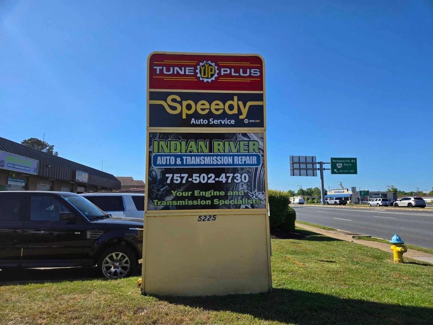 Most businesses rely on one sign&hellip; and hope people notice.

Smart ones multiply their visibility.

This shop has roadside exposure AND storefront exposure with all there windows wrapped to maximize visibility from the street.

If your business 