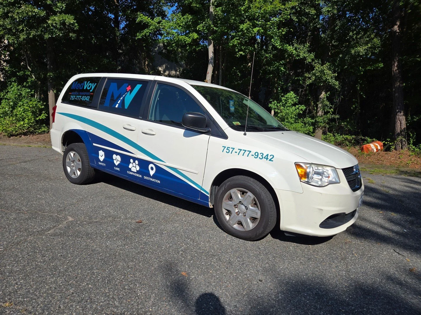 🚐 Big impact without a full wrap! 🔥

Another commercial vehicle branded and ready to hit the road!

We gave this minivan a fresh, professional look with custom graphics that make the business stand out while keeping the design clean and easy to rec
