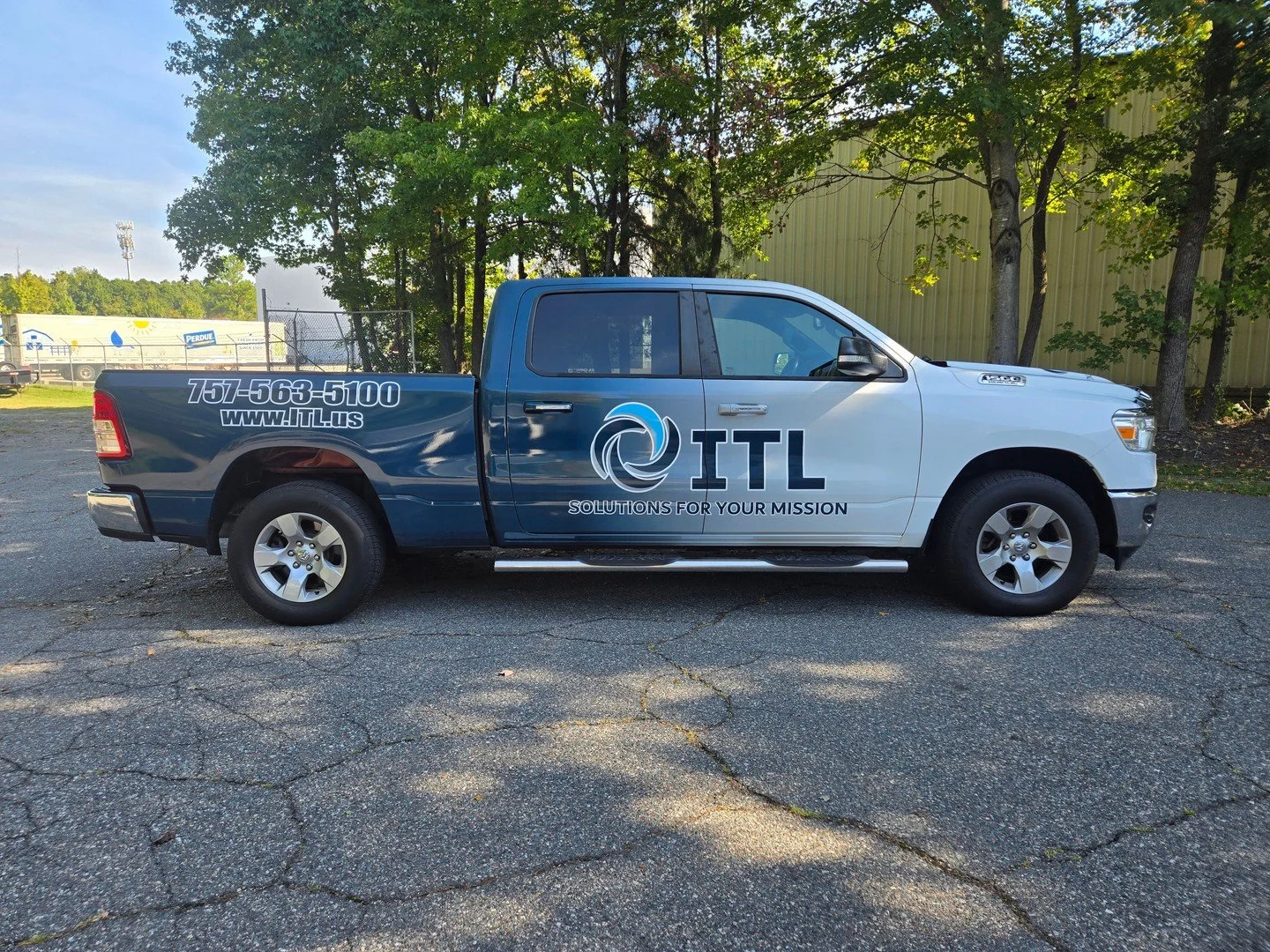 🚛 One Brand. Multiple Vehicles. Bigger Impact! 💪

Another vehicle branded for ITL, and we love seeing their company branding come together across different vehicles!

From their pickup truck to their box truck, keeping a consistent look helps build