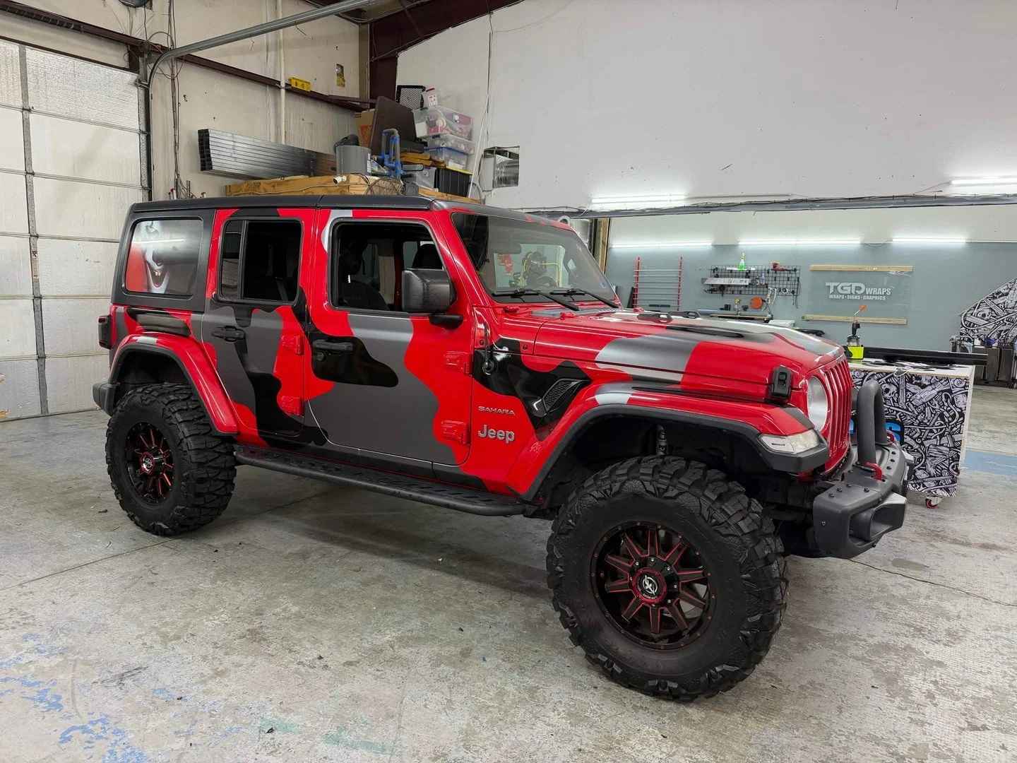 🔥 Camo That Wasn't Made to Blend In! 🔴

Who says camouflage has to keep you hidden? 👀

We gave this Jeep a complete transformation with a bold red camouflage vinyl wrap that's anything but subtle!

The combination of aggressive styling, eye-catchi