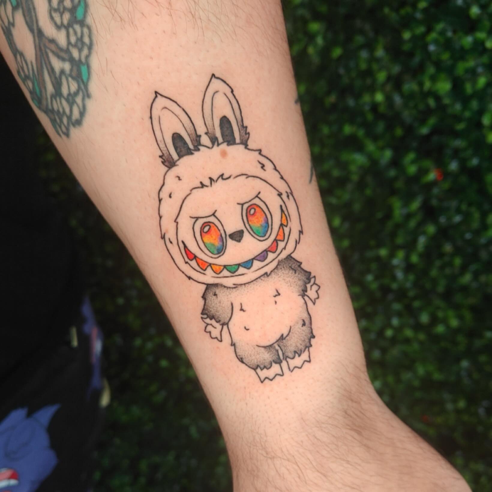 finally got to do a labubu tattoo!

My decemebr has finally opened, send me a DM!! 

Done at @cryptidinkstudio 
✦ thank you for looking!
✦ DM me to book!!
✦ BOOKING DECEMBER!!!

#labubu #labubutattoo #indianatattooshop #queertattooartist #terrehautei