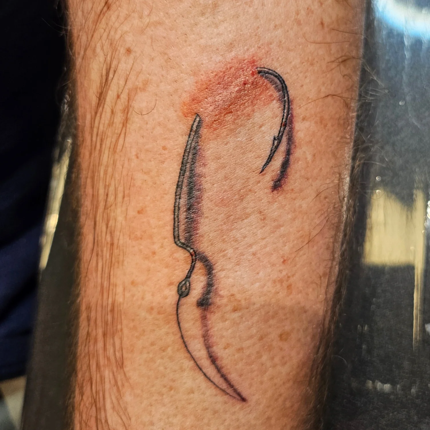 Gwen-hook-3d-tattoo.webp