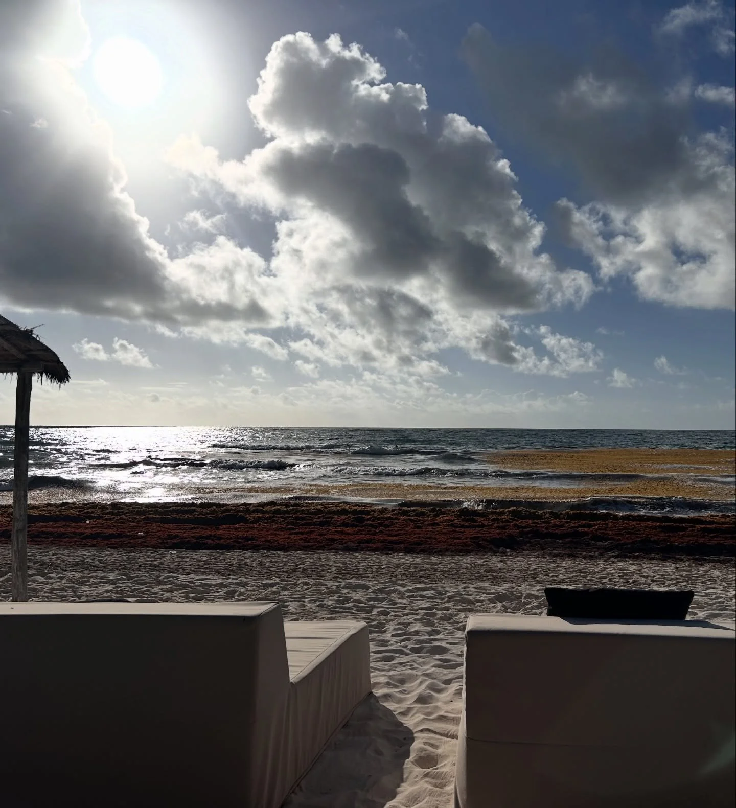 We had an amazing start to our yoga retreat today. ✨

Feeling so grateful for this beautiful group and the energy we&rsquo;re already creating together.

Want a little peek at how our second day in the Bubble will unfold? 👀🫧

#Yoga
#Beach
#OceanBre