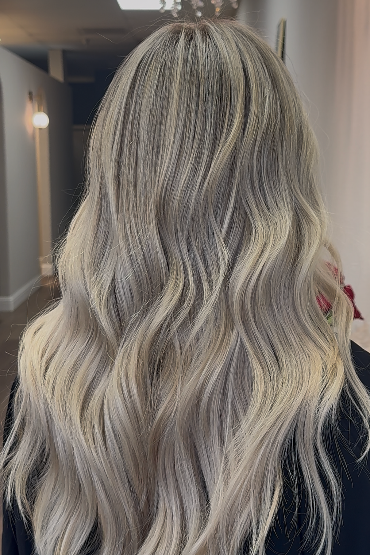 Beachy waves, bouncy blowouts & a soft textured finish.