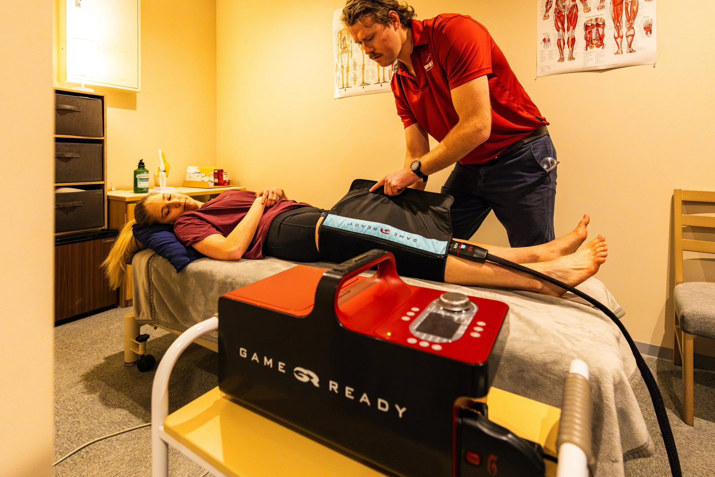 A strained hamstring is treated by Peak Sports Physio Hakuba using the GameReady Cryotherapy machine