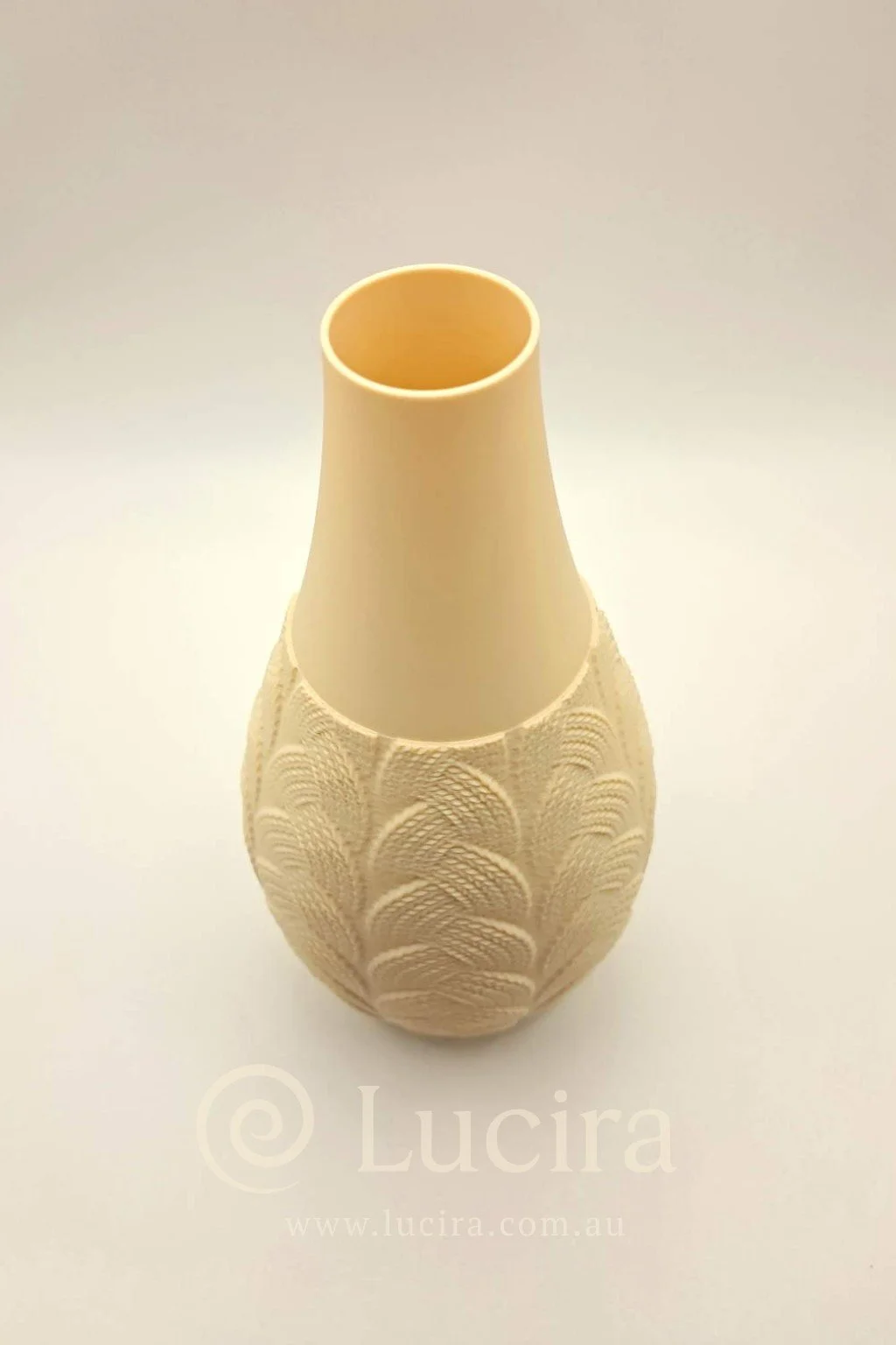 woven-leaf-vase-branded.jpg