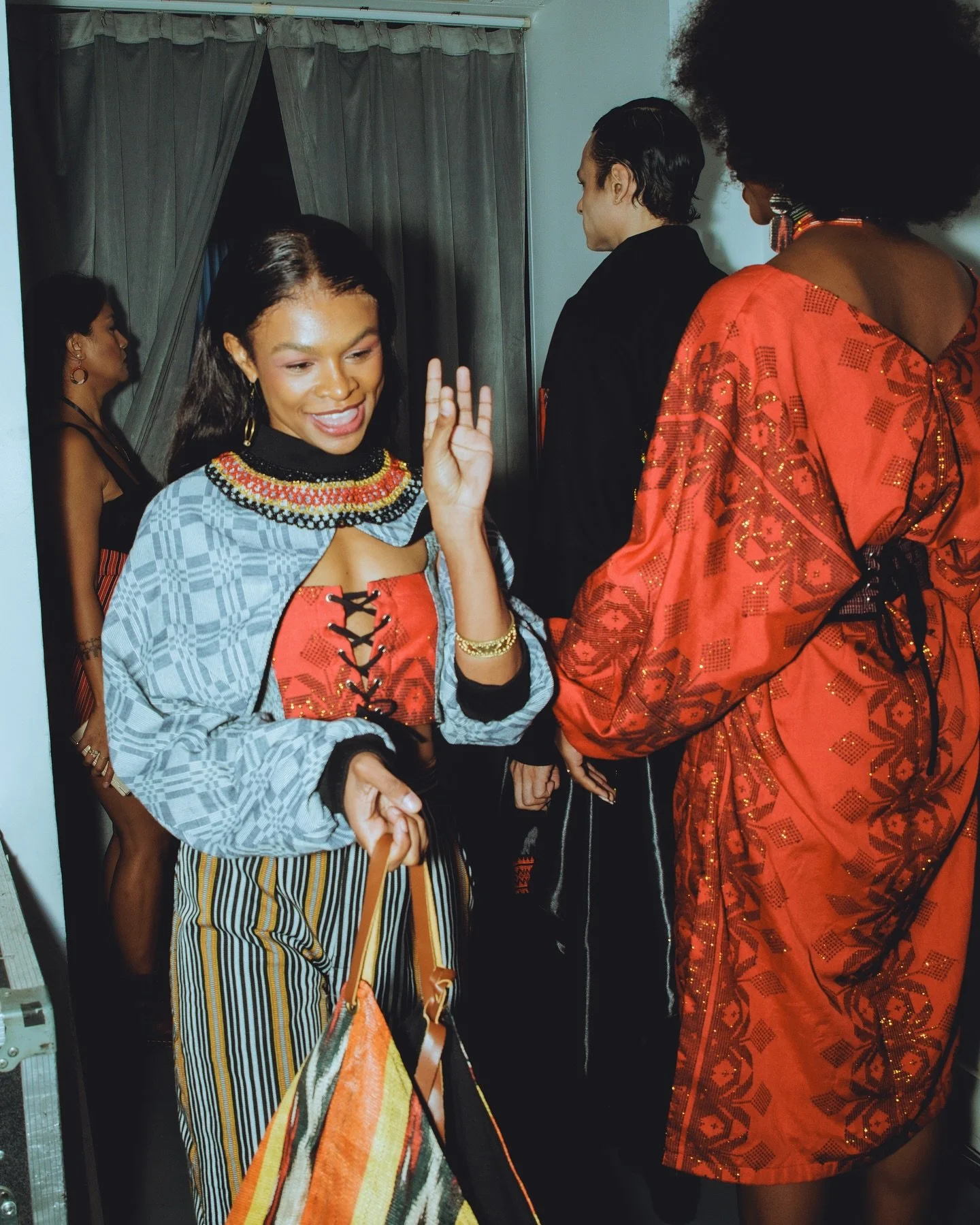 Back stage vibes at Asian NYFW
Part 2
&bull;
Runway: @asiannyfw 
PR Agency: @thechigroup 
Media Director: @dannydidthat_ 
House Media: @dannydidthat_ @christian.mrivera @alonsotowersph @dhruvpandiri_photography @thatoneguywithacamera @drephotography1