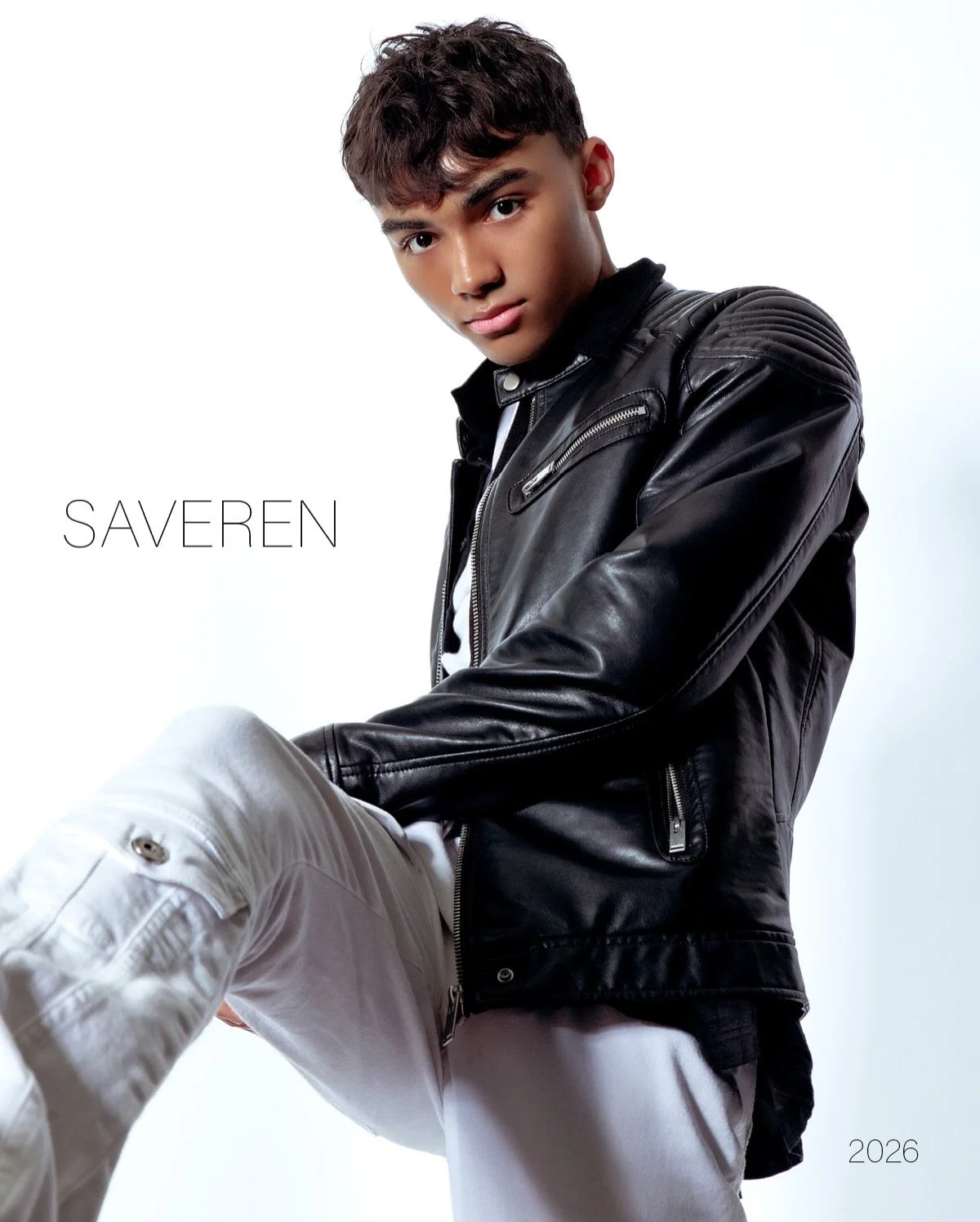 Saveren
&bull;
Creative Director: @jeffottocreative x @galaxy.color 
Art Director: @galaxy.color 
Photographer: @jeffottocreative 
Model: @saveren.wright 
&bull;
#jeffottocreative #model #photoshoot #arizona #studio