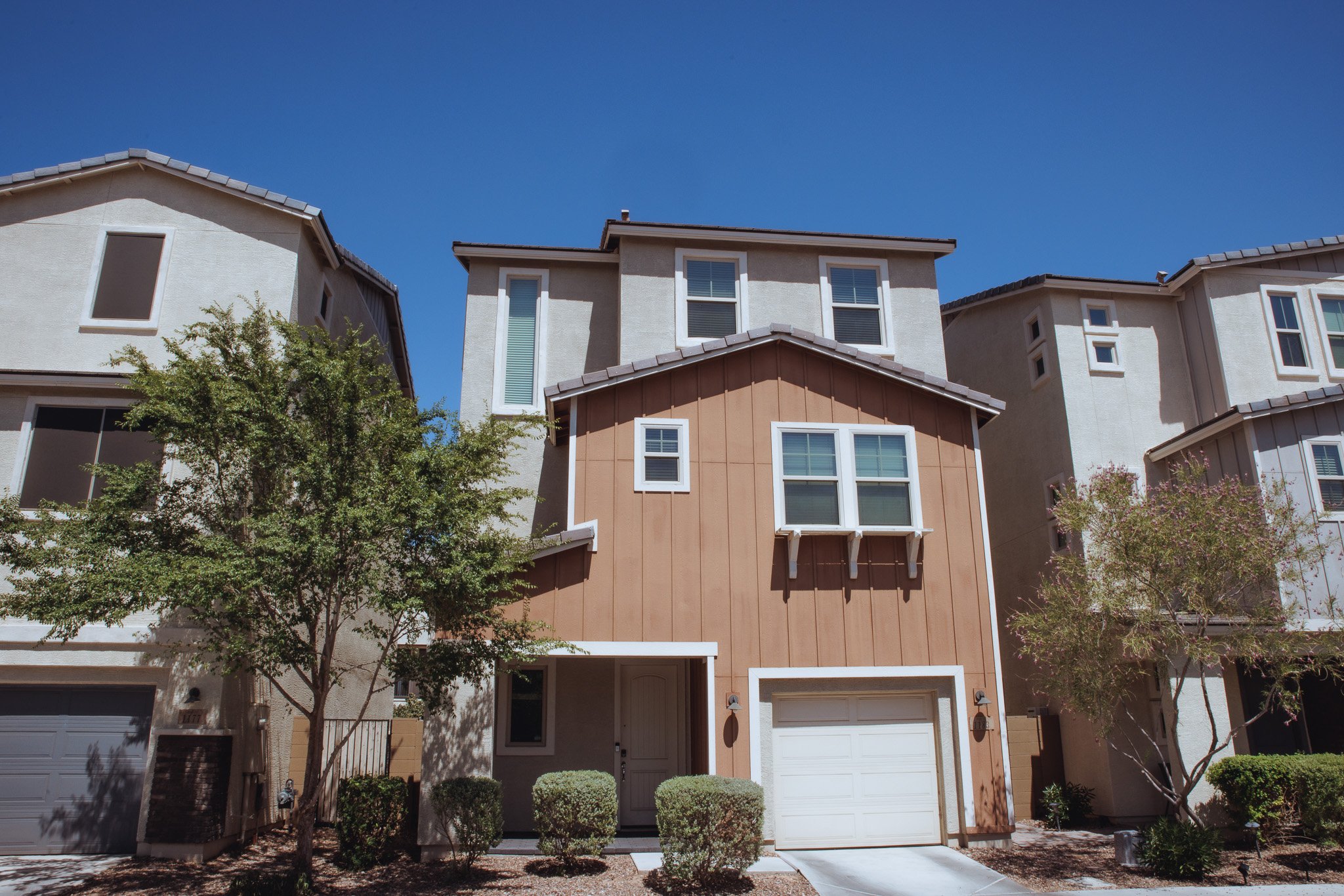 REALESTATE LISTINGS