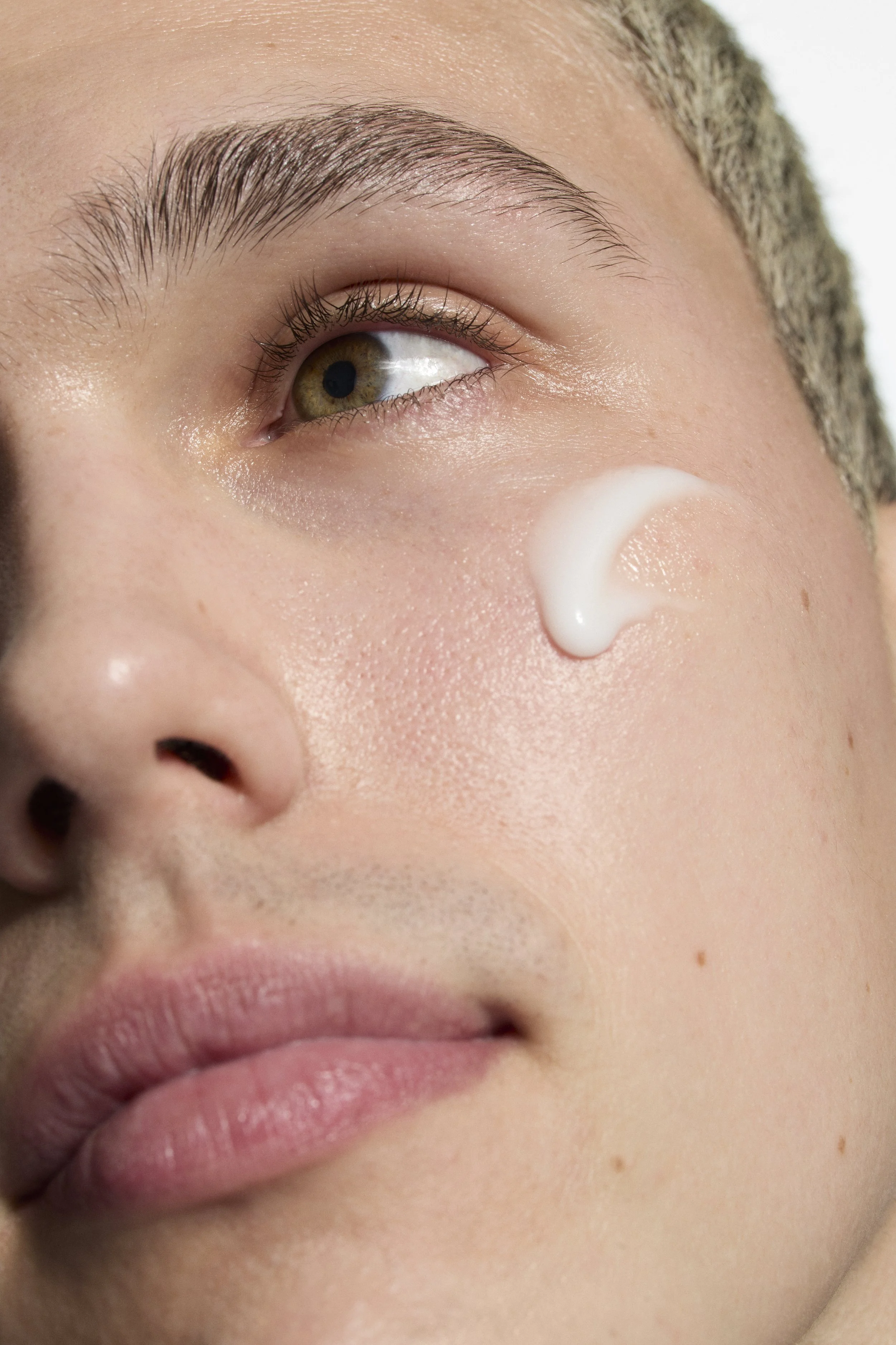 hydrating-cream-to-milk-cleanser-013.jpg