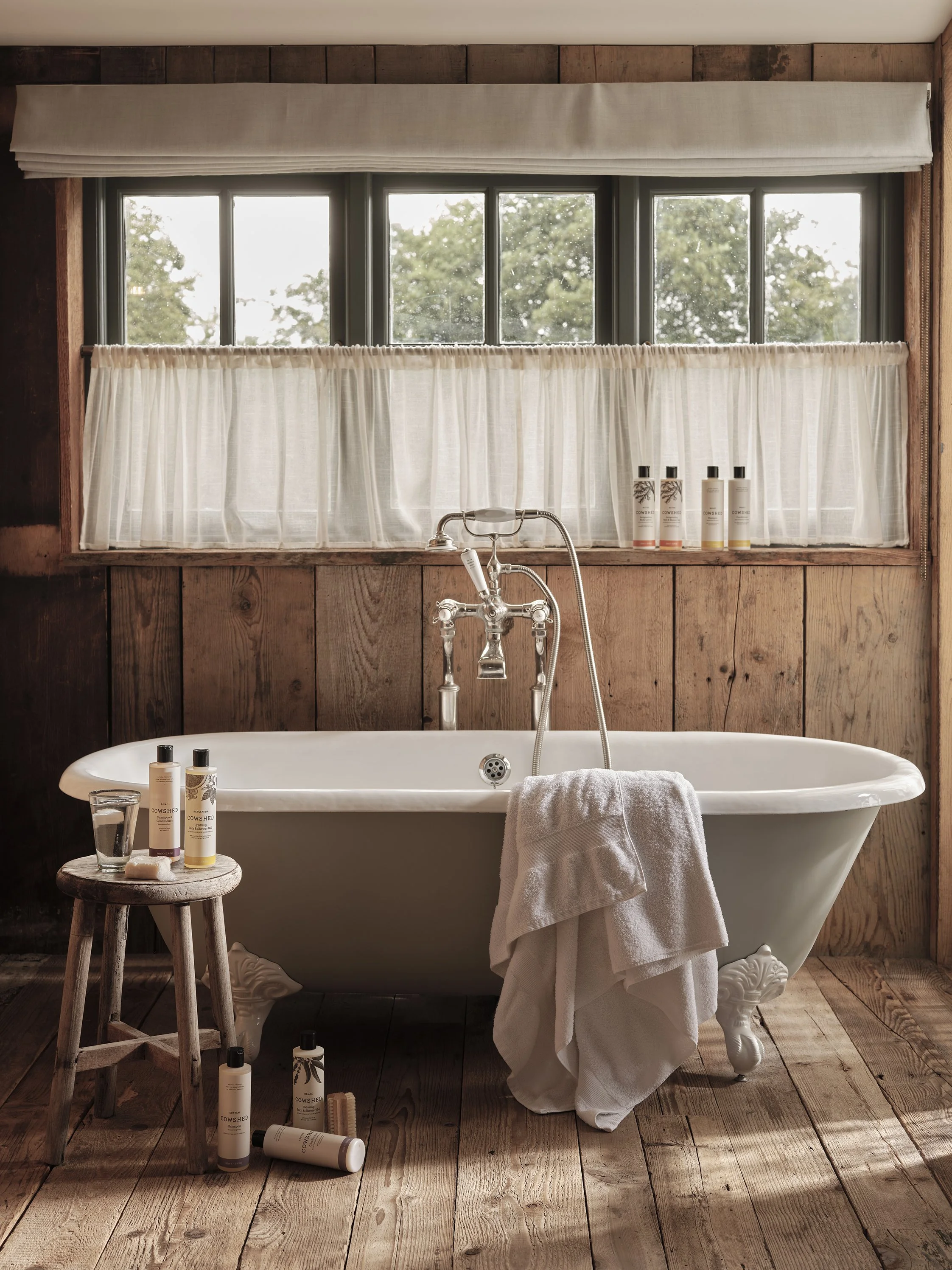 FINALS_JAKE_POWELL_22_09_05_COWSHED_BATHROOMS_2050.LR.jpg