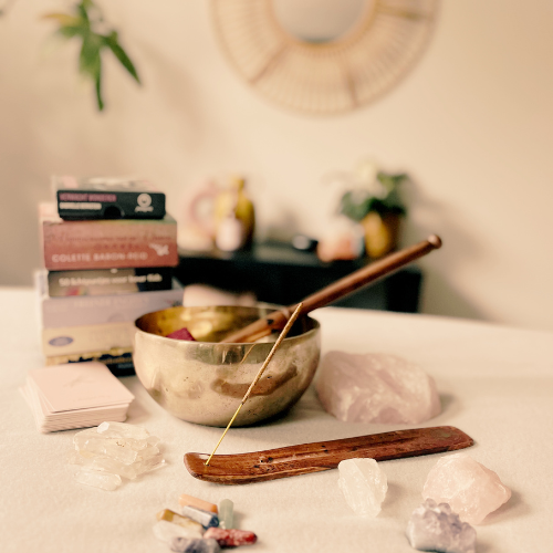 Holistische Reiki sessie met klankschaal, inzichtkaarten en edelstene