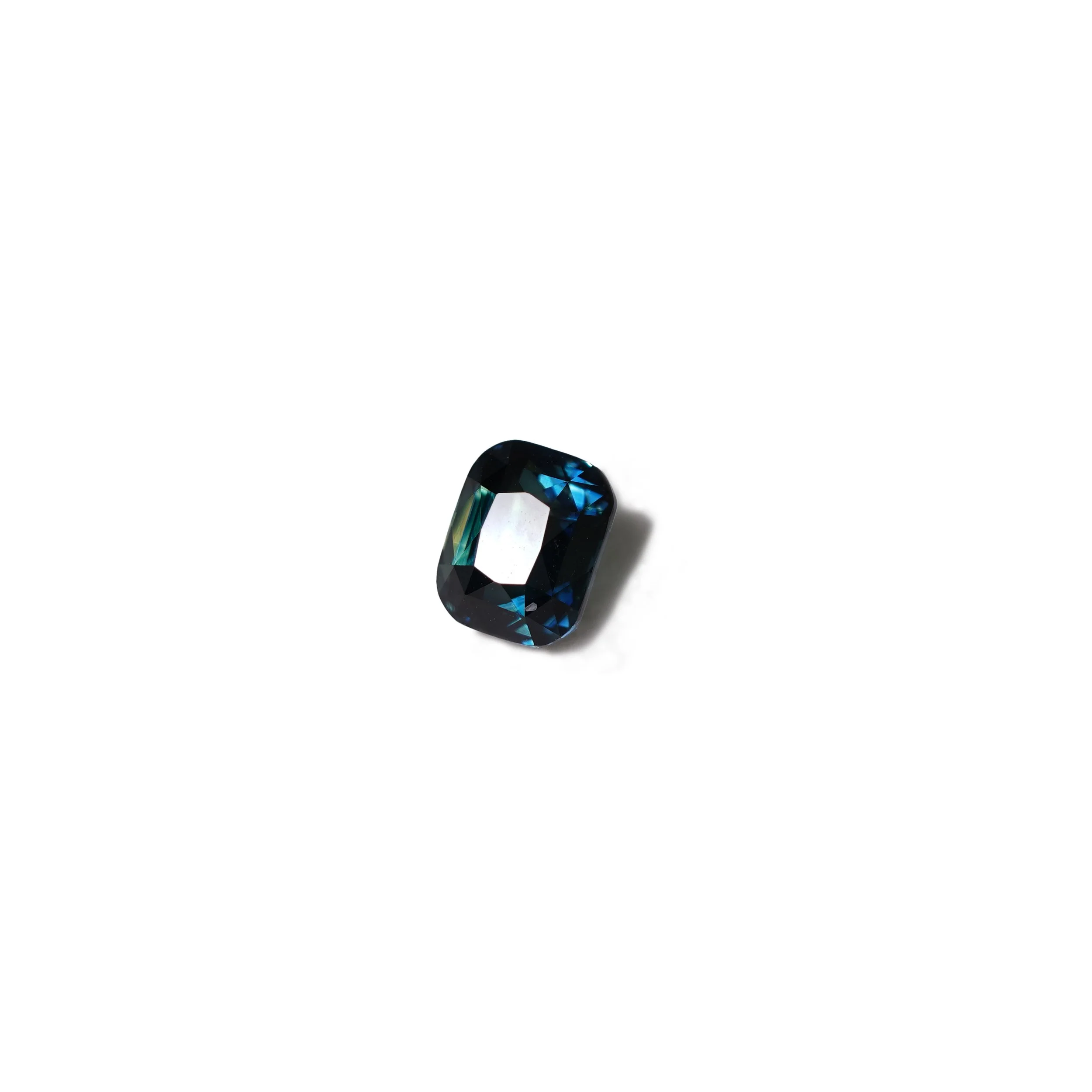 TEAL SAPPHIRE - 2.64 CTS