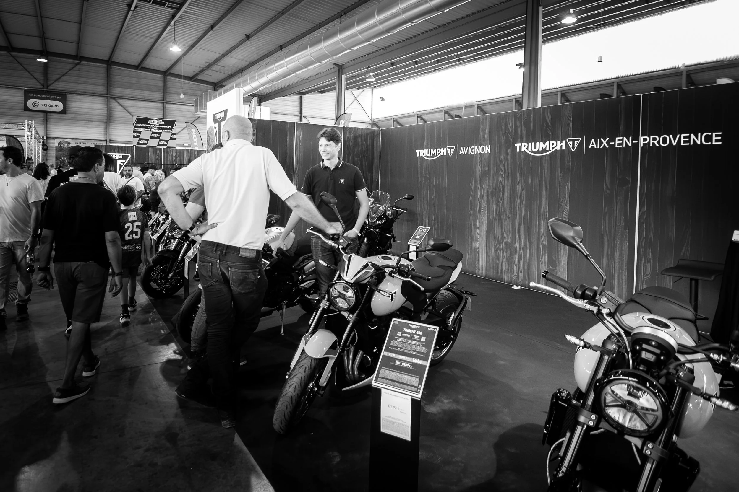 Stand Triumph Avignon Aix-en-Provence salon moto Gard