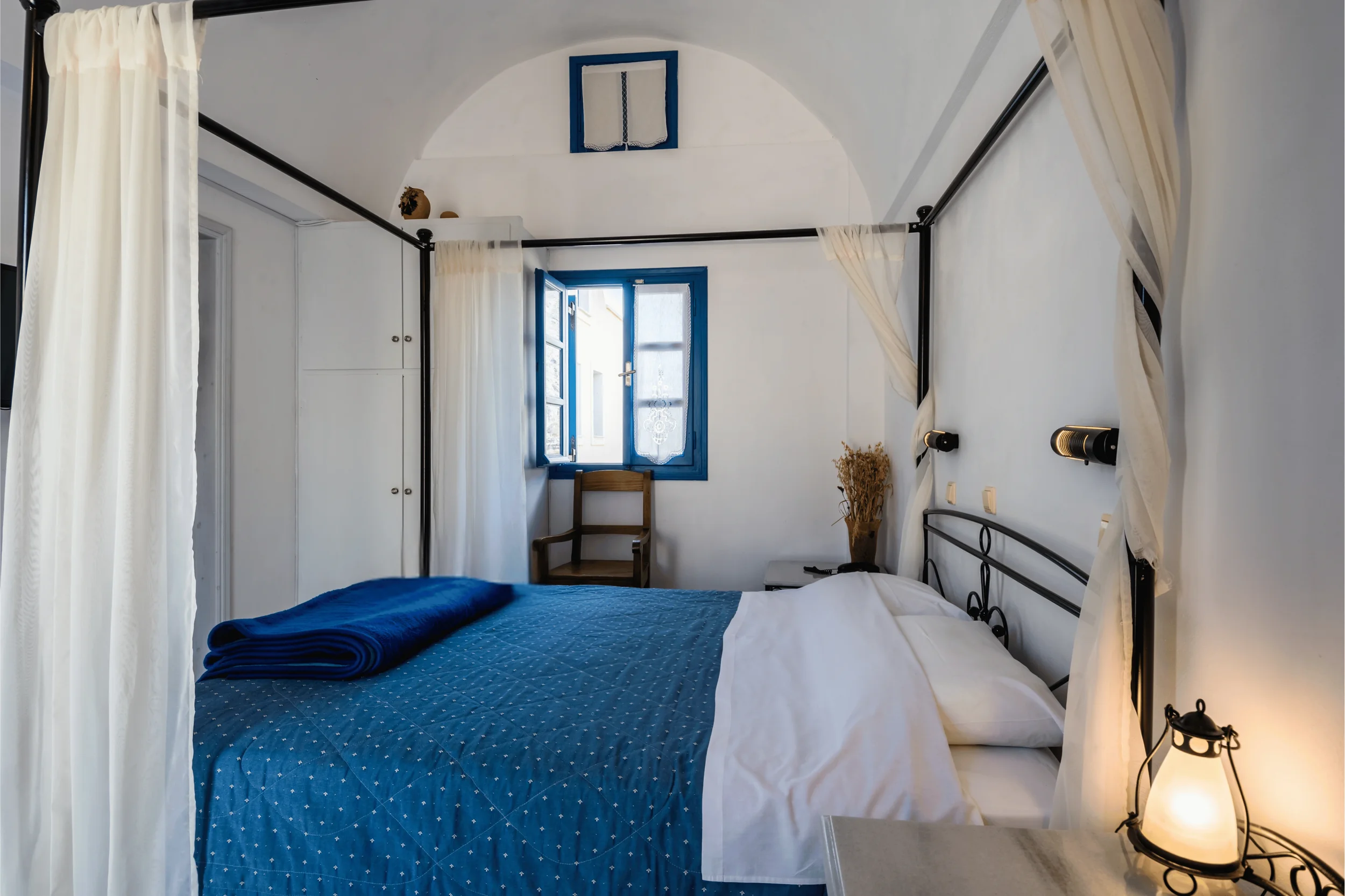 irigeneia hotel perissa santorini st double room 22.webp