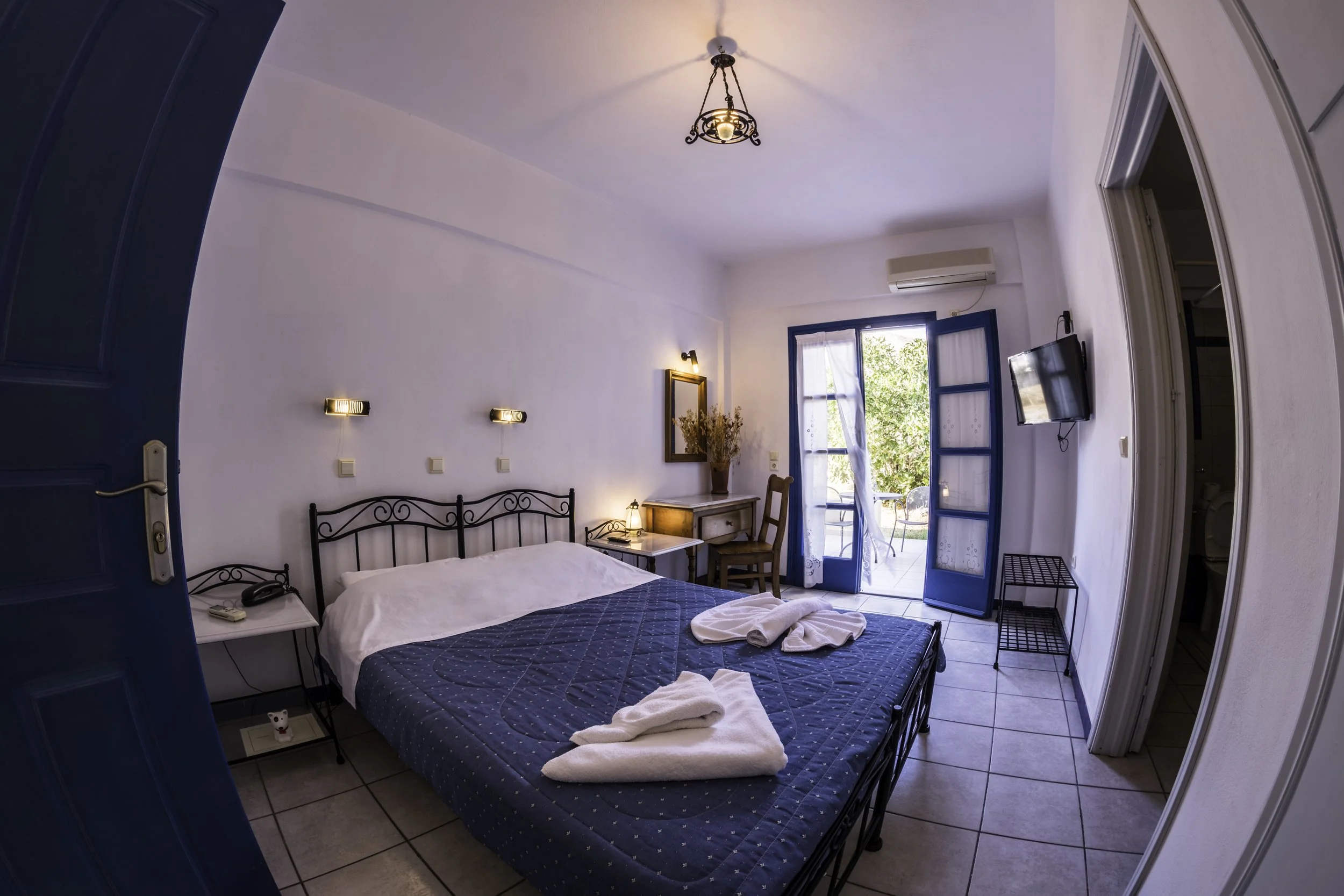 Economy Double room12.jpg