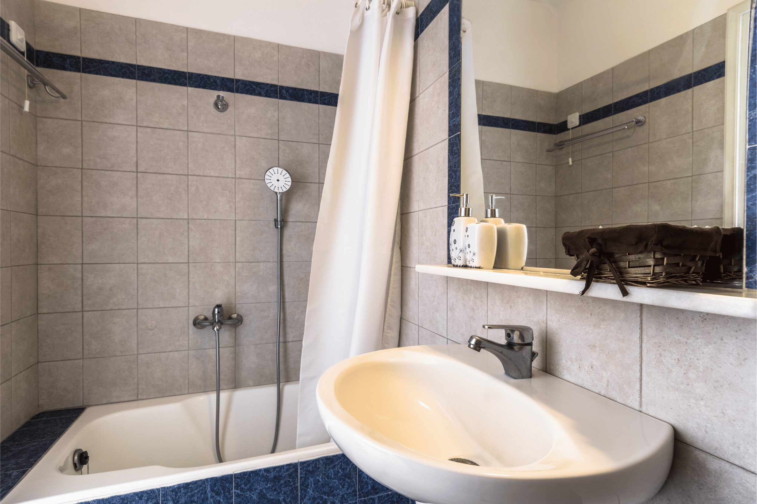 irigeneia perissa santorini hotel bathroom double .png