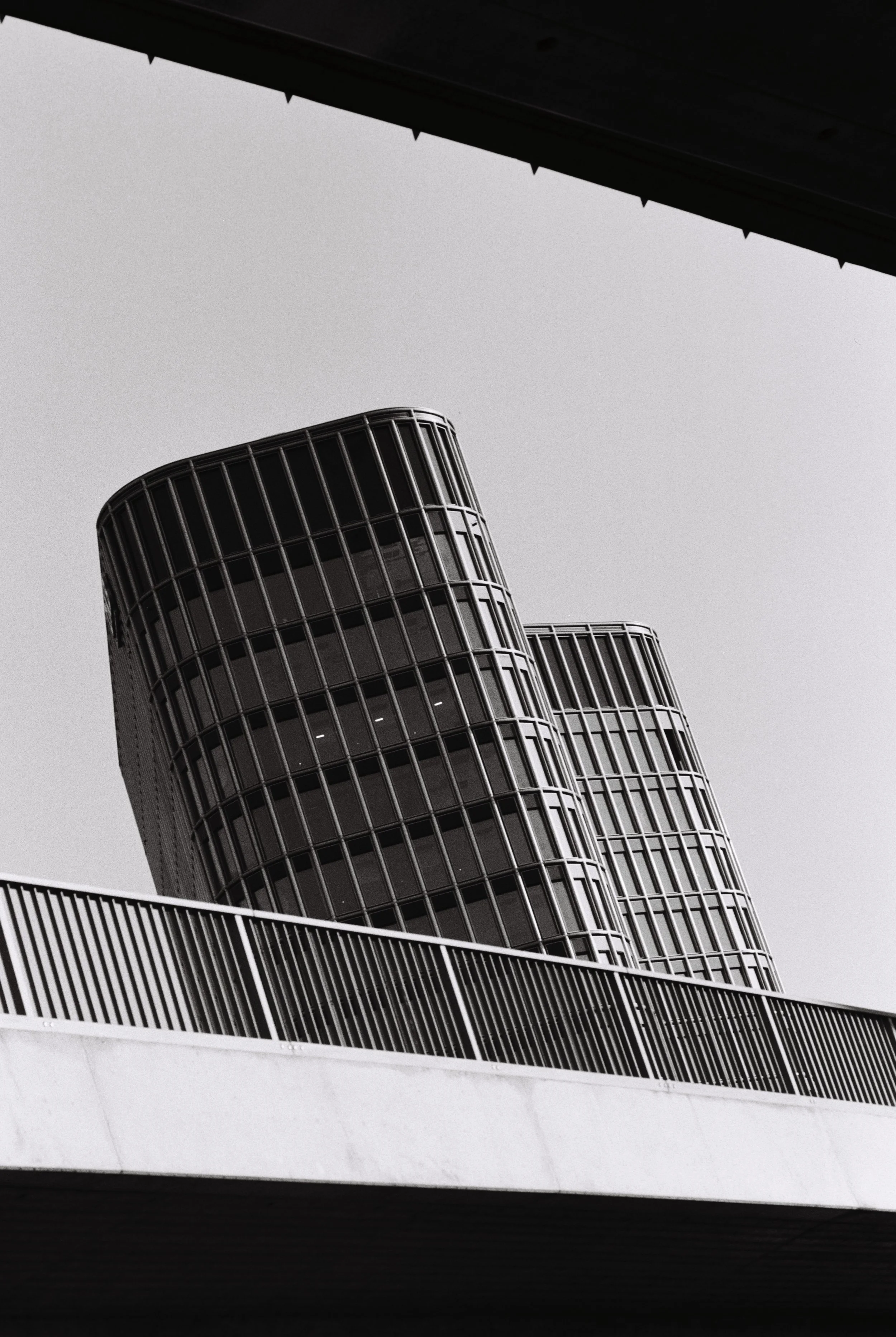 R1-08536-0004.jpg
