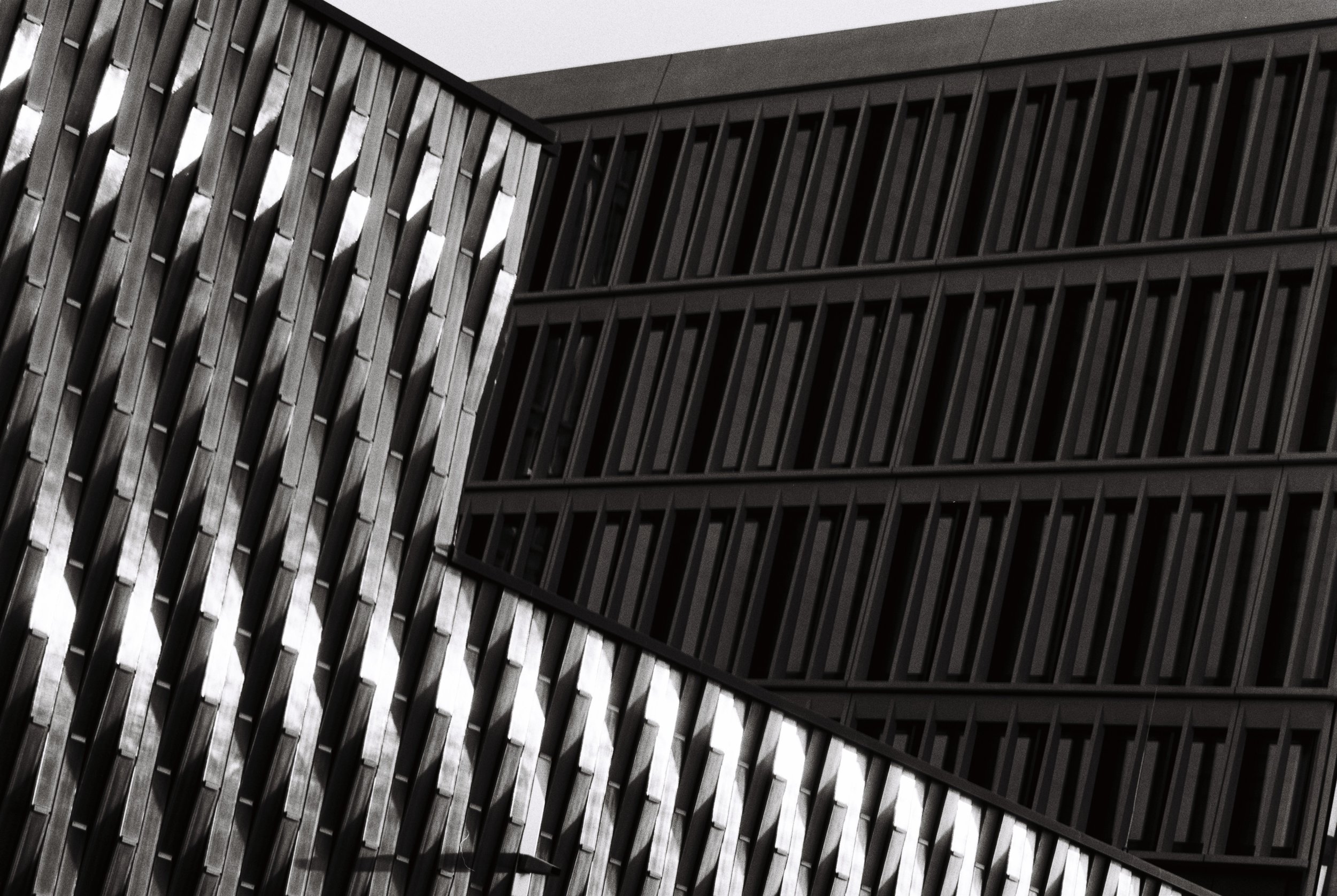 R1-08536-0009.jpg