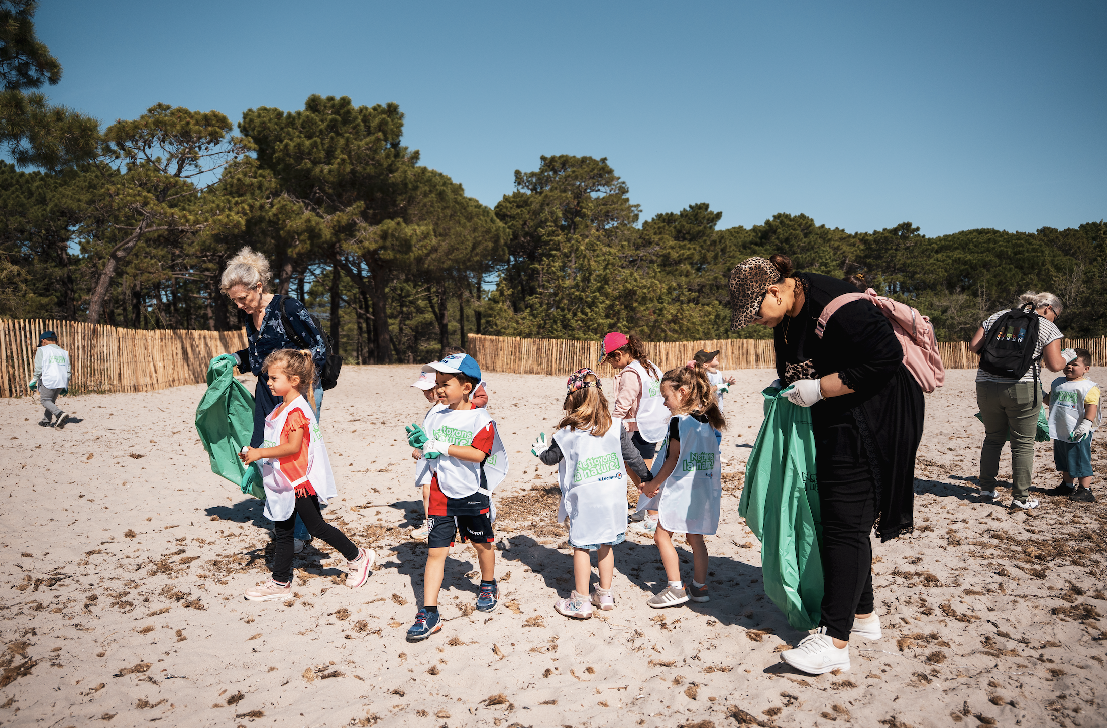 Ramasser des déchets… et semer des idées 🌍