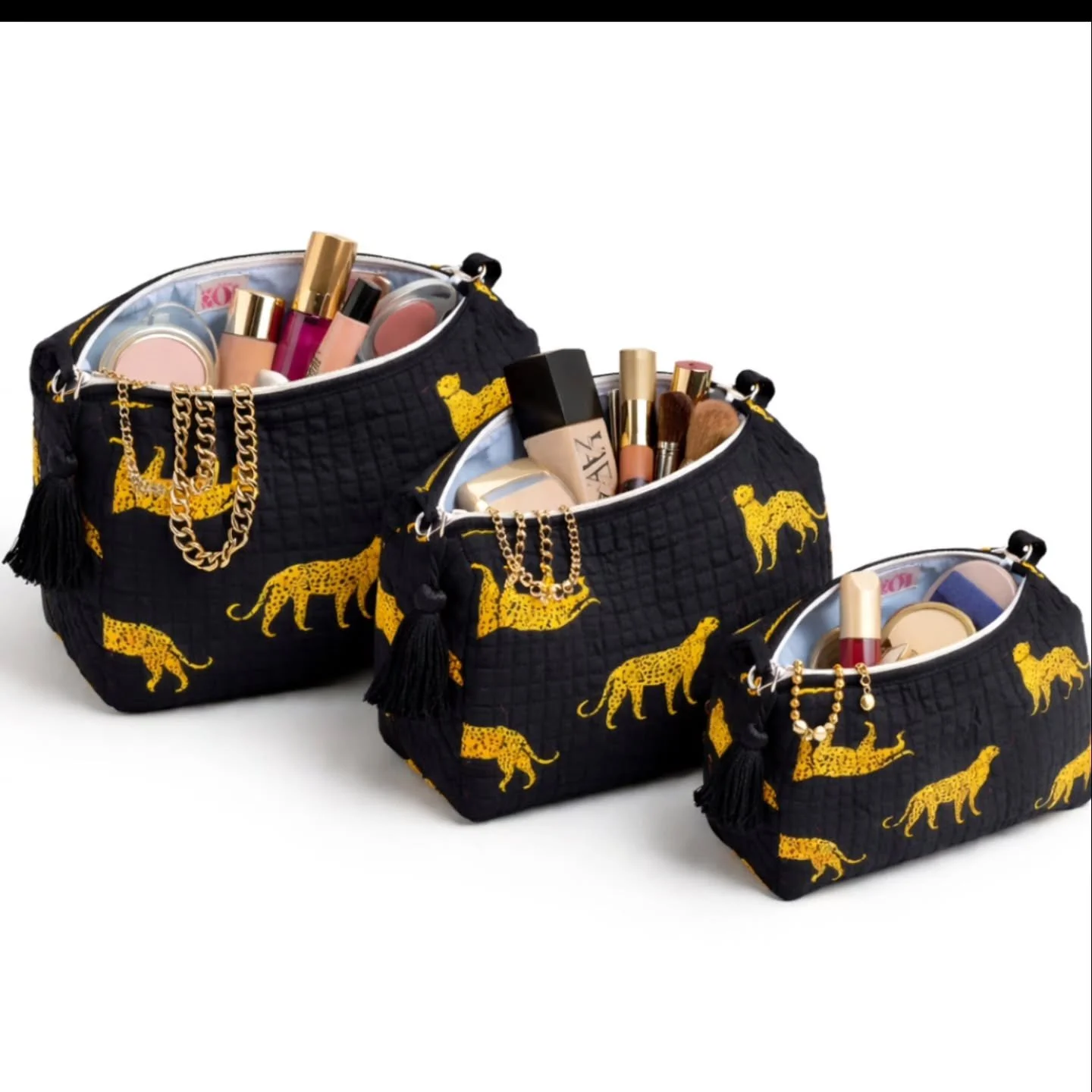 Obsessed is an understatement 🐆✨
Three sizes, endless possibilities &mdash; from makeup must-haves to jewellery treasures.

Finished with a waterproof lining to keep spills stress-free and your essentials safe.

Everyday glam, neatly packed and trav