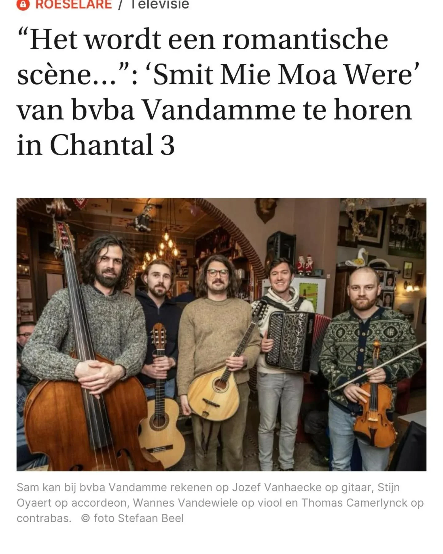 Wien at er da gepeisd!? #chantal #chantalseizoen3 #vrt #streamz @streamz.be @vrt.be (foto in ons stamcaf&eacute; @bredavivalavie 🪗) 📷@stefaanbeel 🗞️@kw.be 🖊️@melibij