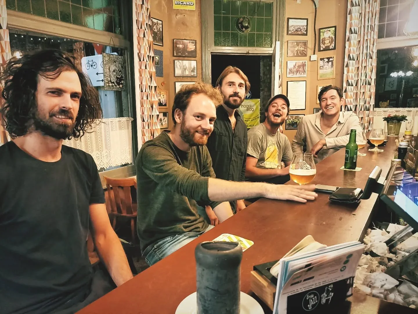 Tot zondag, om 16u30 in 't Kanaalpark in Ingelmunster. An de voaaart! 🛥️🎶 #ditzijnwijinonsstamcafe #cafebredavivalavie #moawienisdienekerellinks? #komdatzondagontdekken