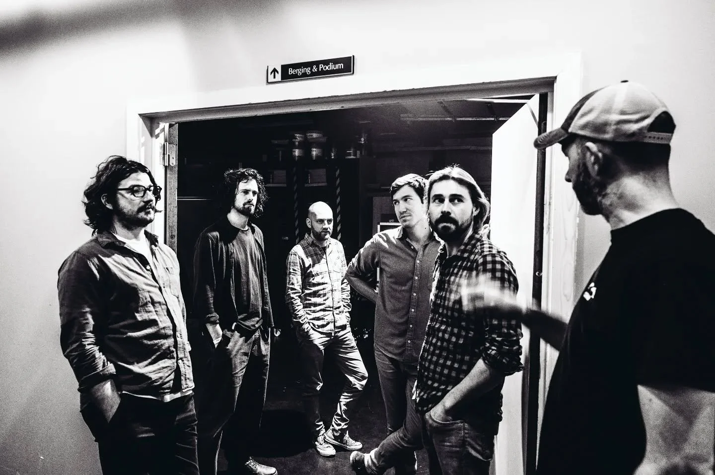 De Zwerver 07/03 #bvbavandamme #support #dedolfijntjes #devoorlaatsteafscheidstournee @de.dolfijntjes @muziekclubdezwerver 📷@davydepauw