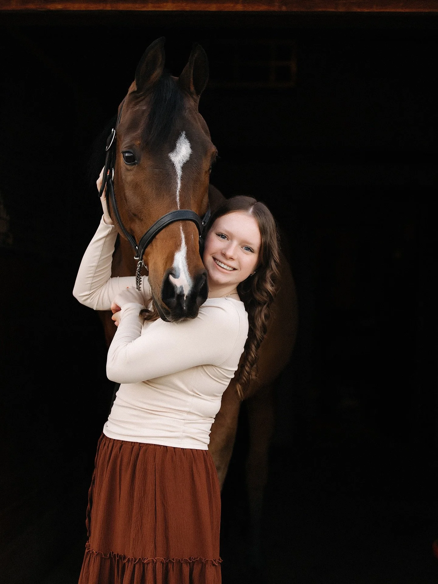 When you&rsquo;re a gorgeous senior who has won national awards on horseback&hellip; you kinda HAVE to do senior pics with your horse.