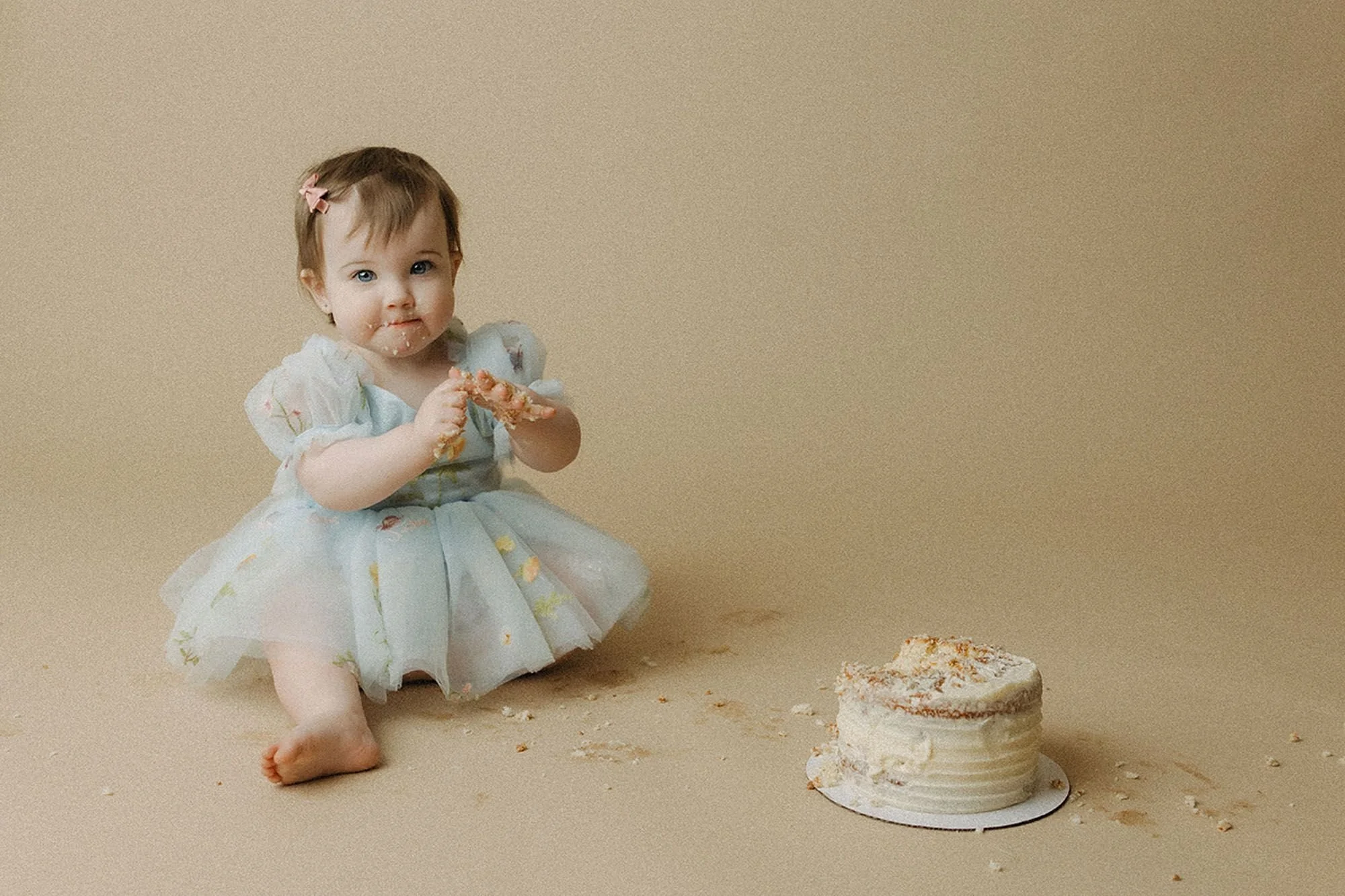 Simple Cake Smash Photos: How to Prepare for Baby’s First Birthday