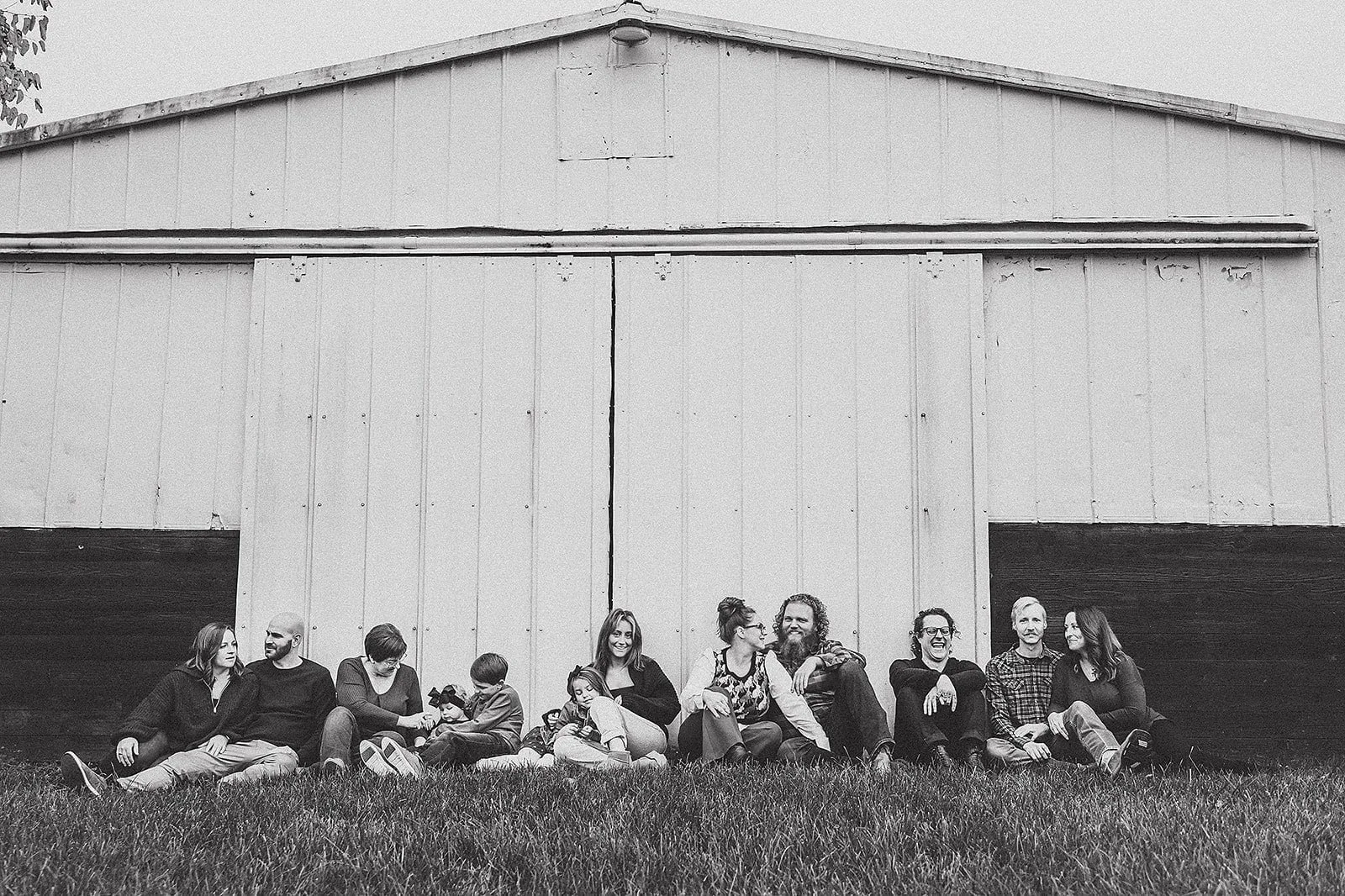 Extended family photoshoot indianapolis.jpg