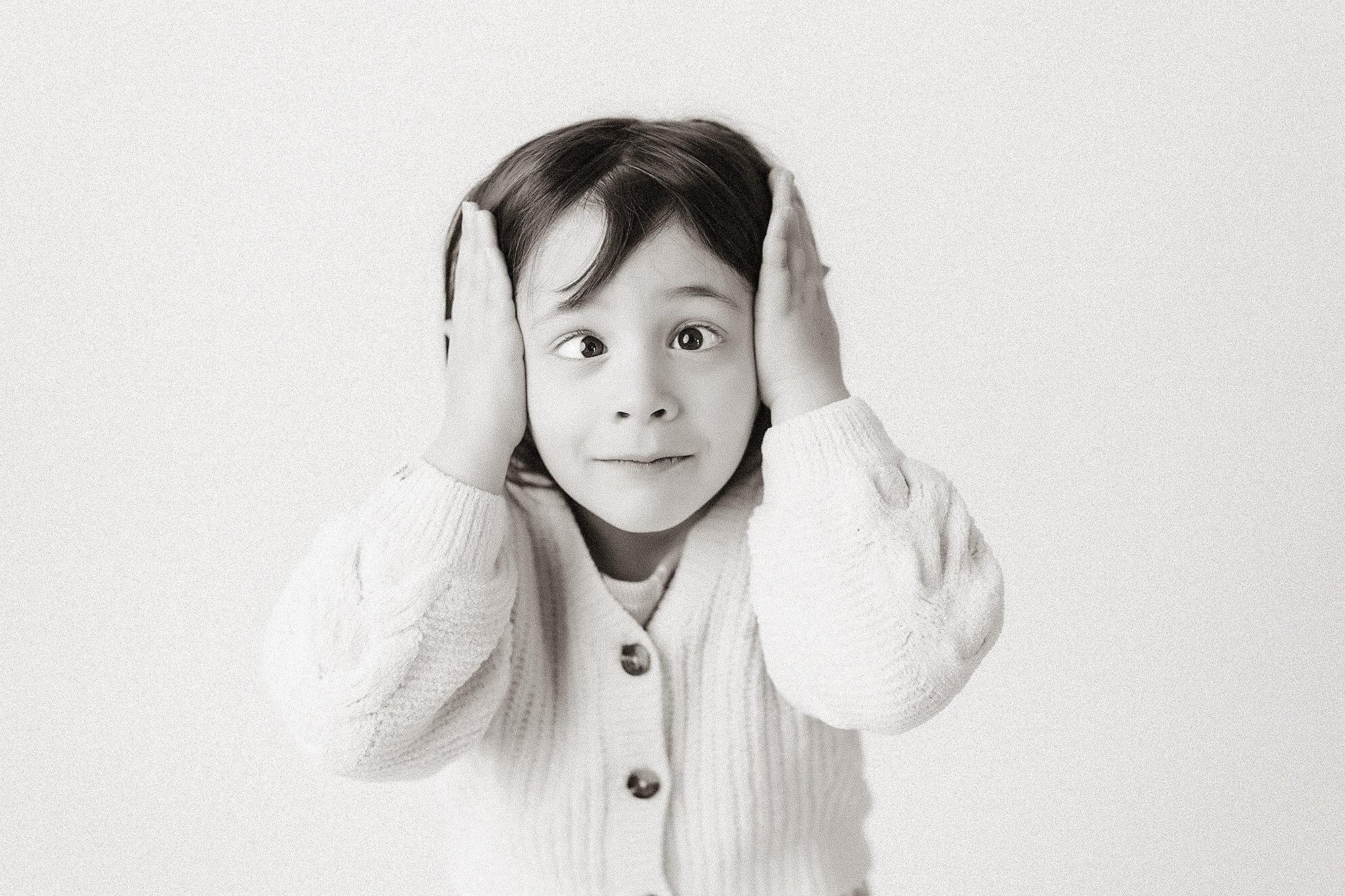 An image reflecting a child's viewpoint, filled with wonder and joy, taken during a Mini Session photography shoot