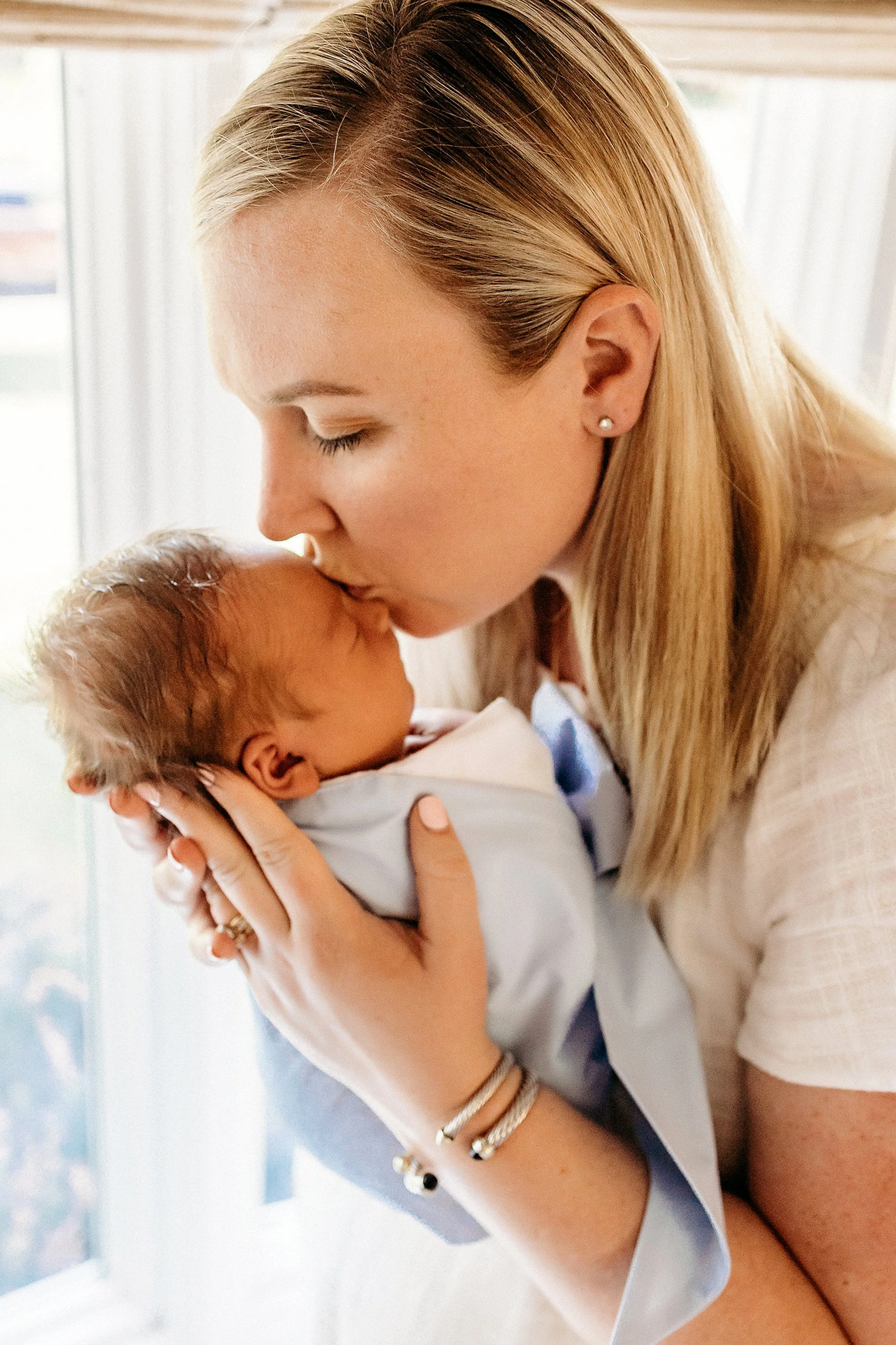 tcarmel-newborn-photography-at-home-The Heart Narrative