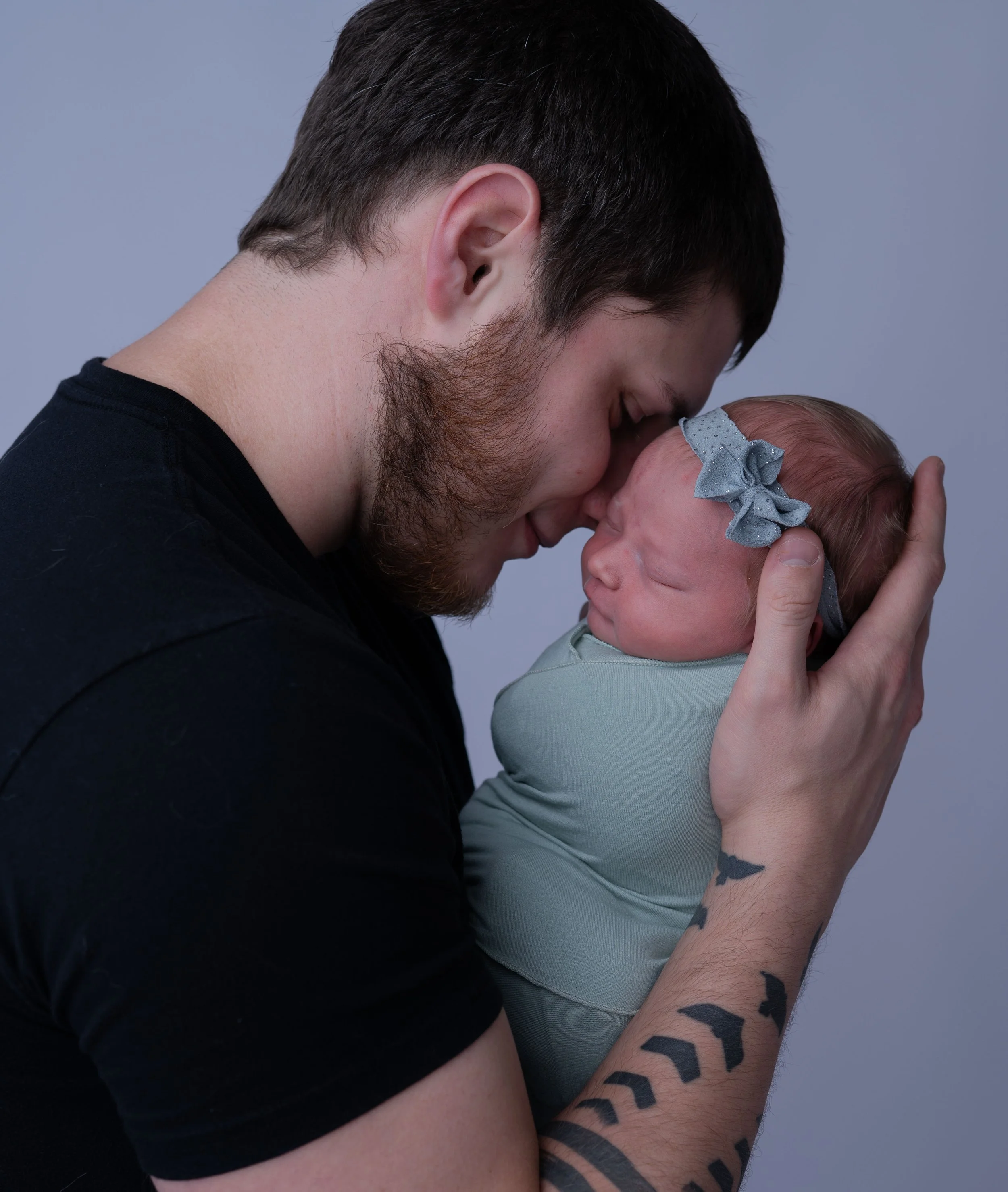 Arabella's Newborn Photos_2025_028.jpg