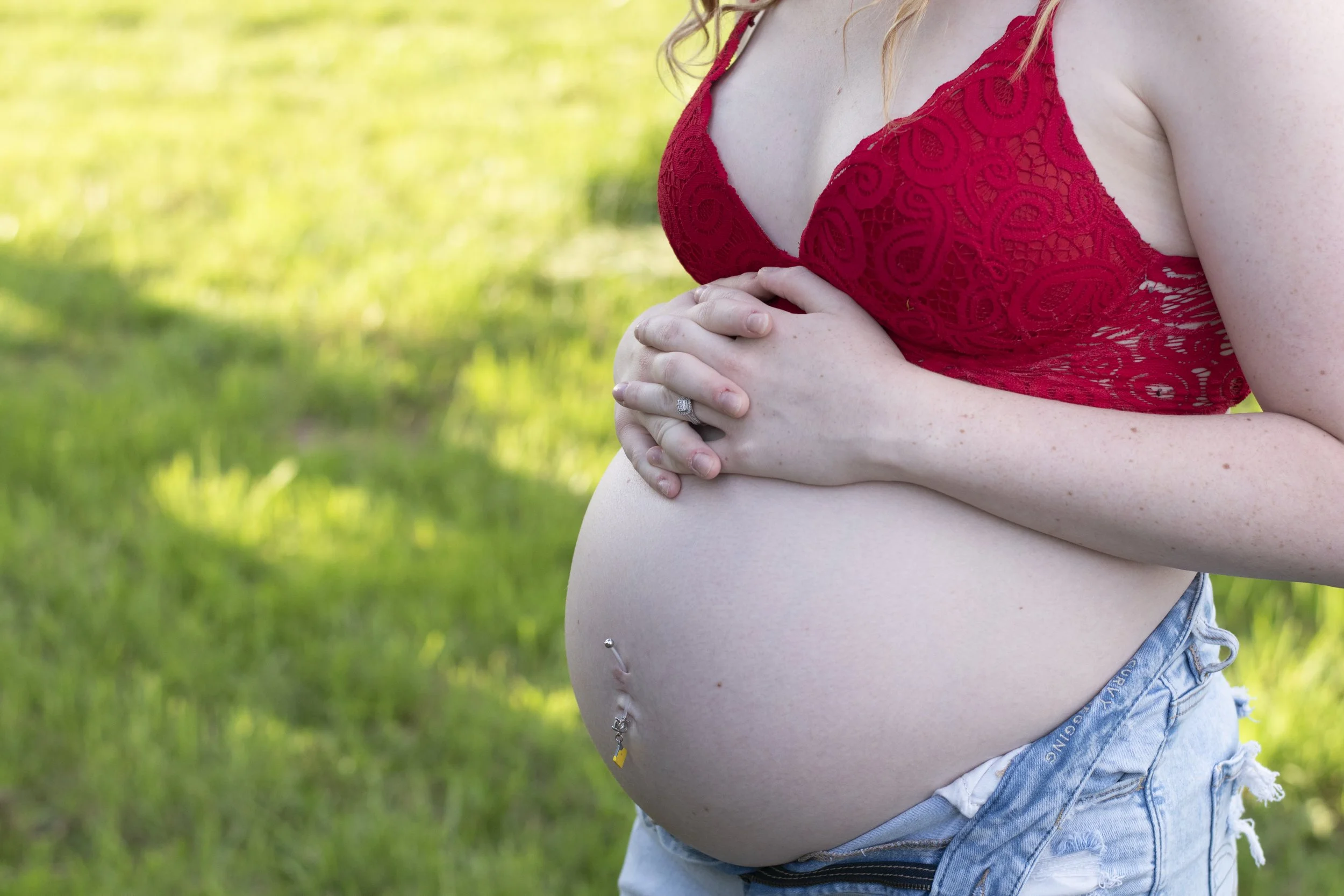 Kylee's Maternity Photos_2024_043.jpg