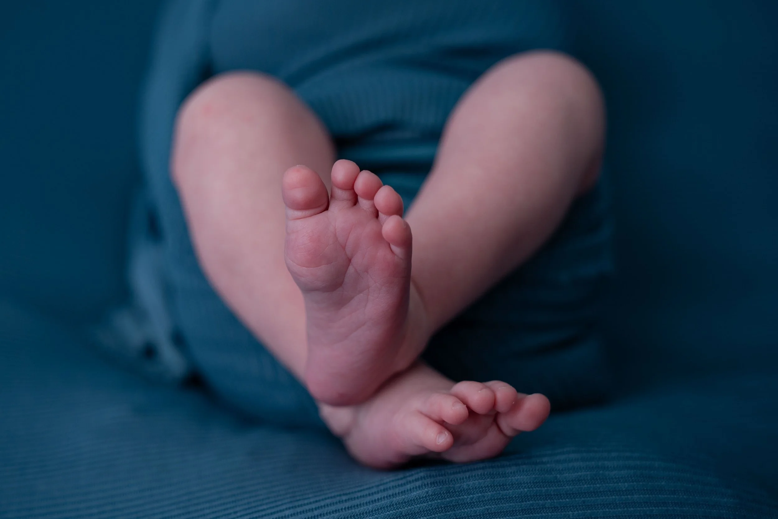 Arabella's Newborn Photos_Volume2_2025_003.jpg