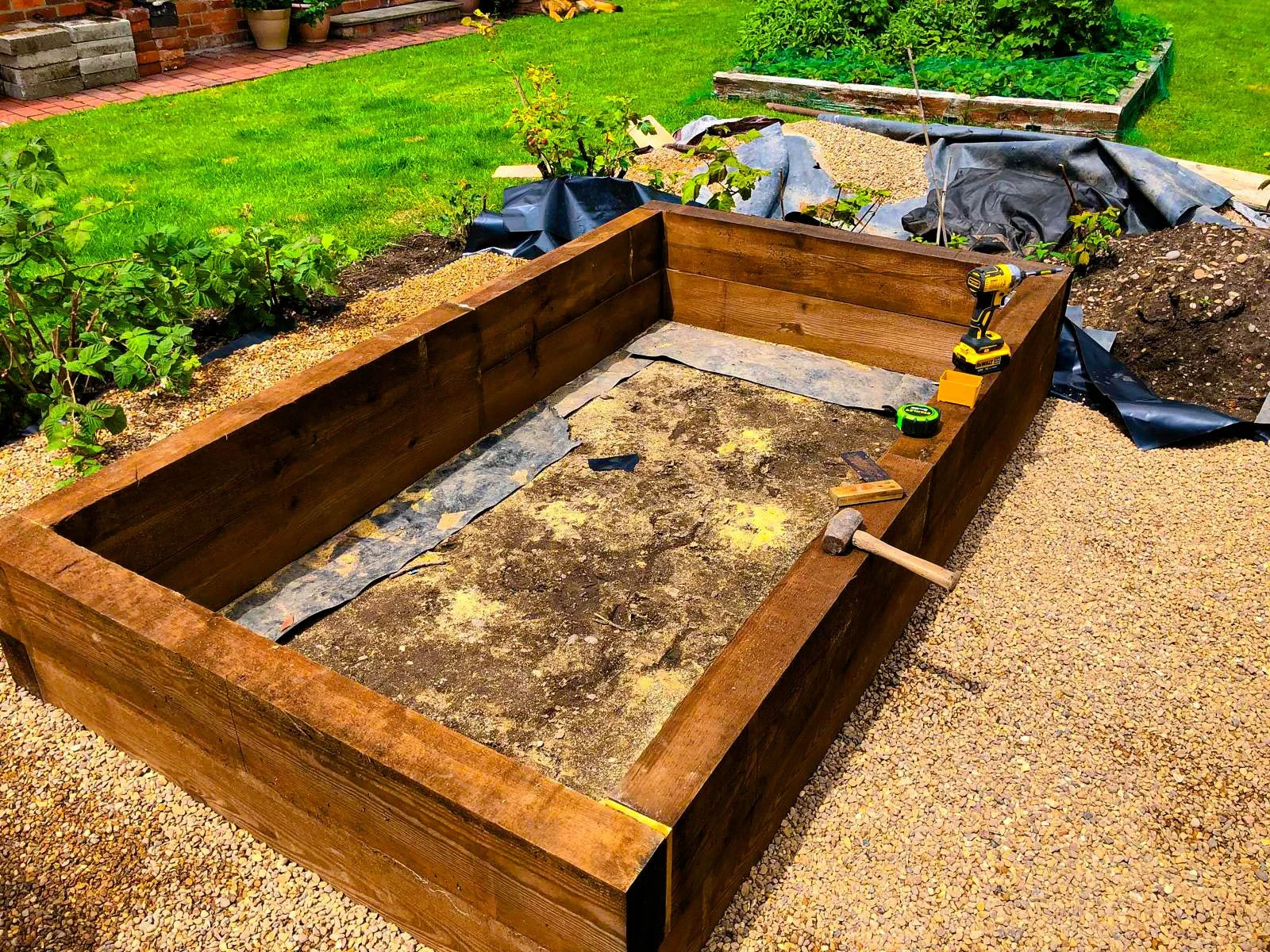 custom-raised-beds-gardening-derby-burton.jpg