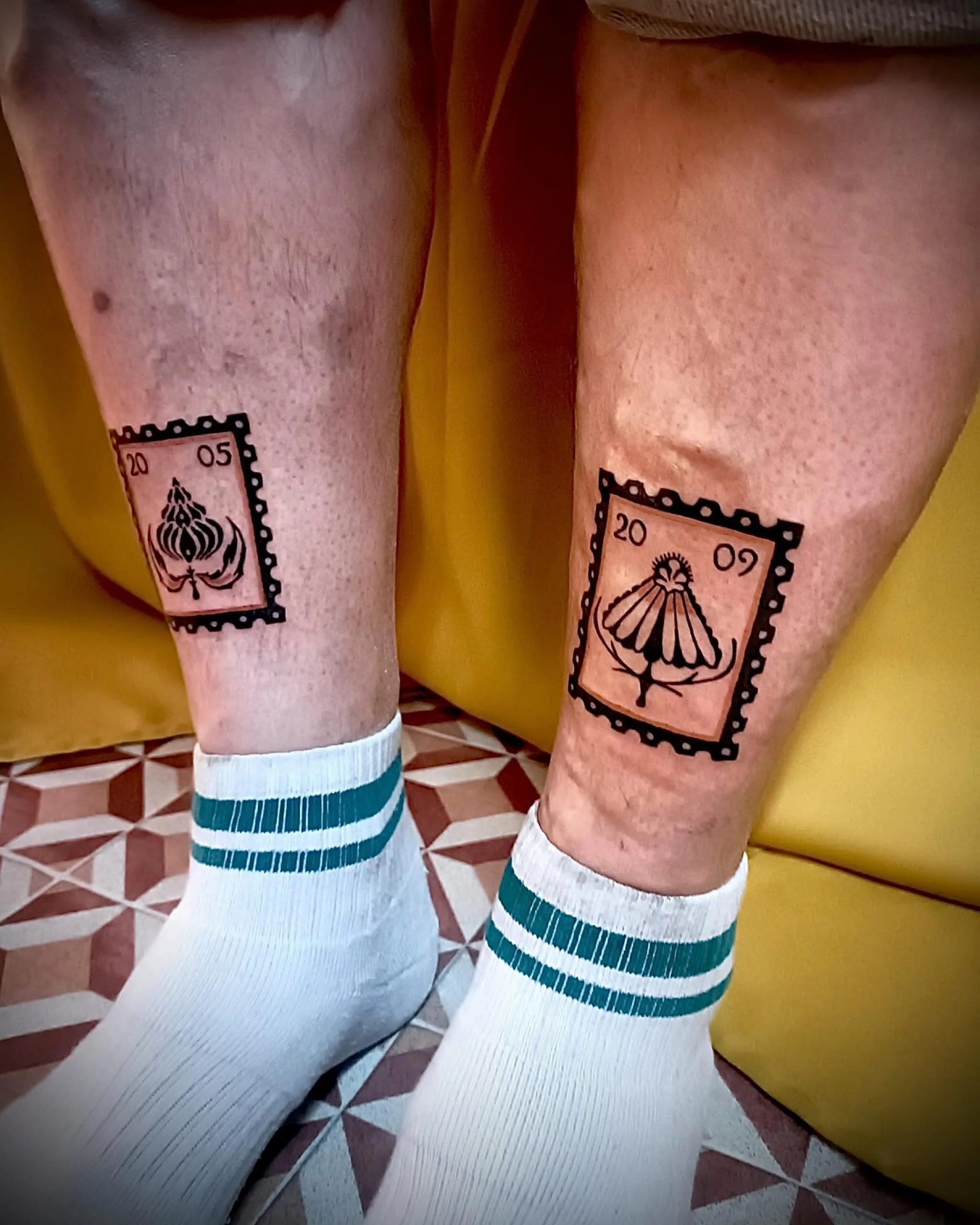 Did not really get a good sharp image of these. But I thought the placement was so cool, I&rsquo;d show them anyways :) Thanks for coming again Niek and Renate and for your sweet card and gift&hearts;️ you&rsquo;re the best.

With love,
Lau🌸👁️🌸