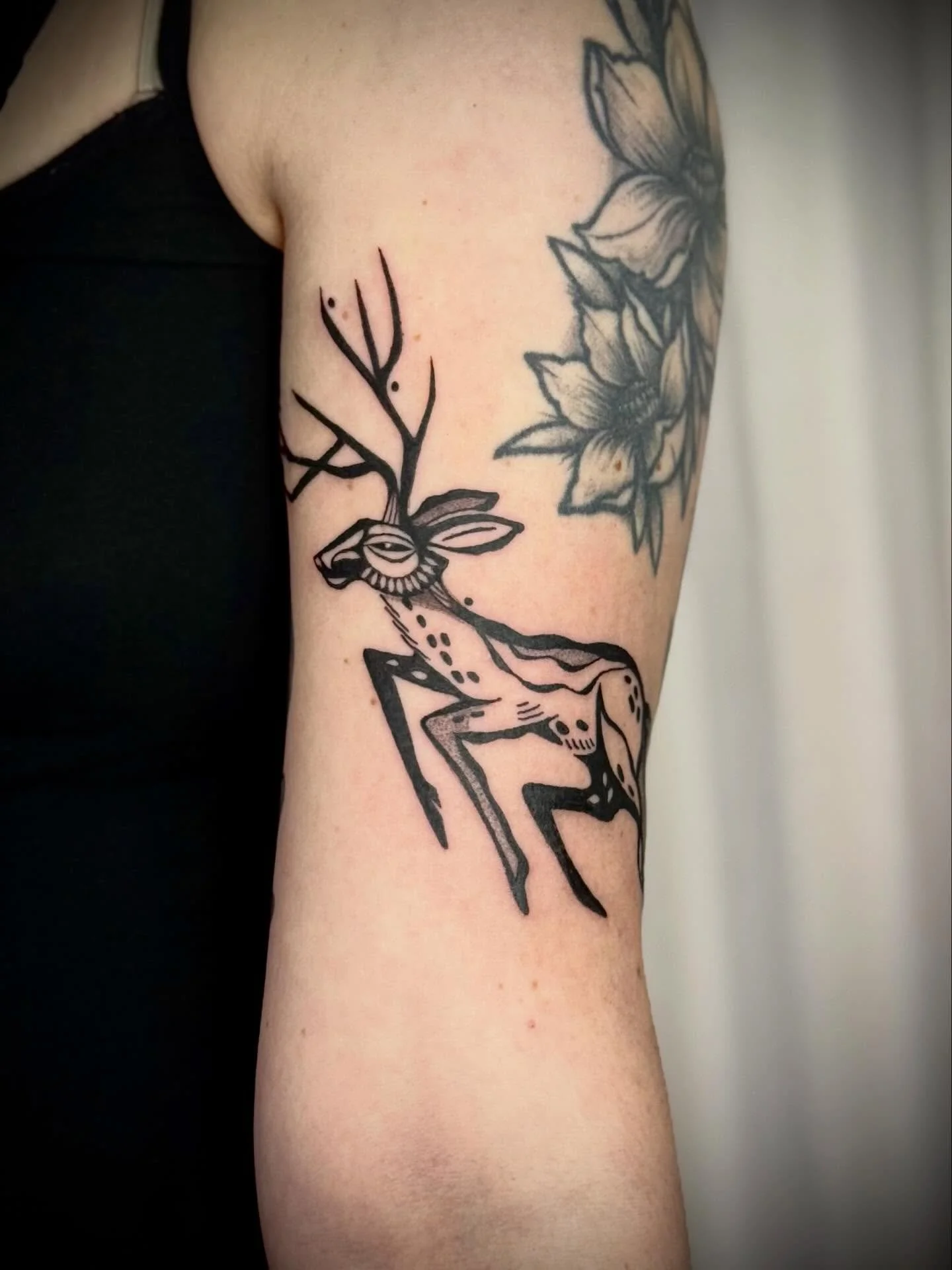 A little deer for Linda🦌💕 thanks for driving all the way up here! Funny how it seems to be running when you twist your arm. Loved listening to your stories.

With love,
Lau❤️