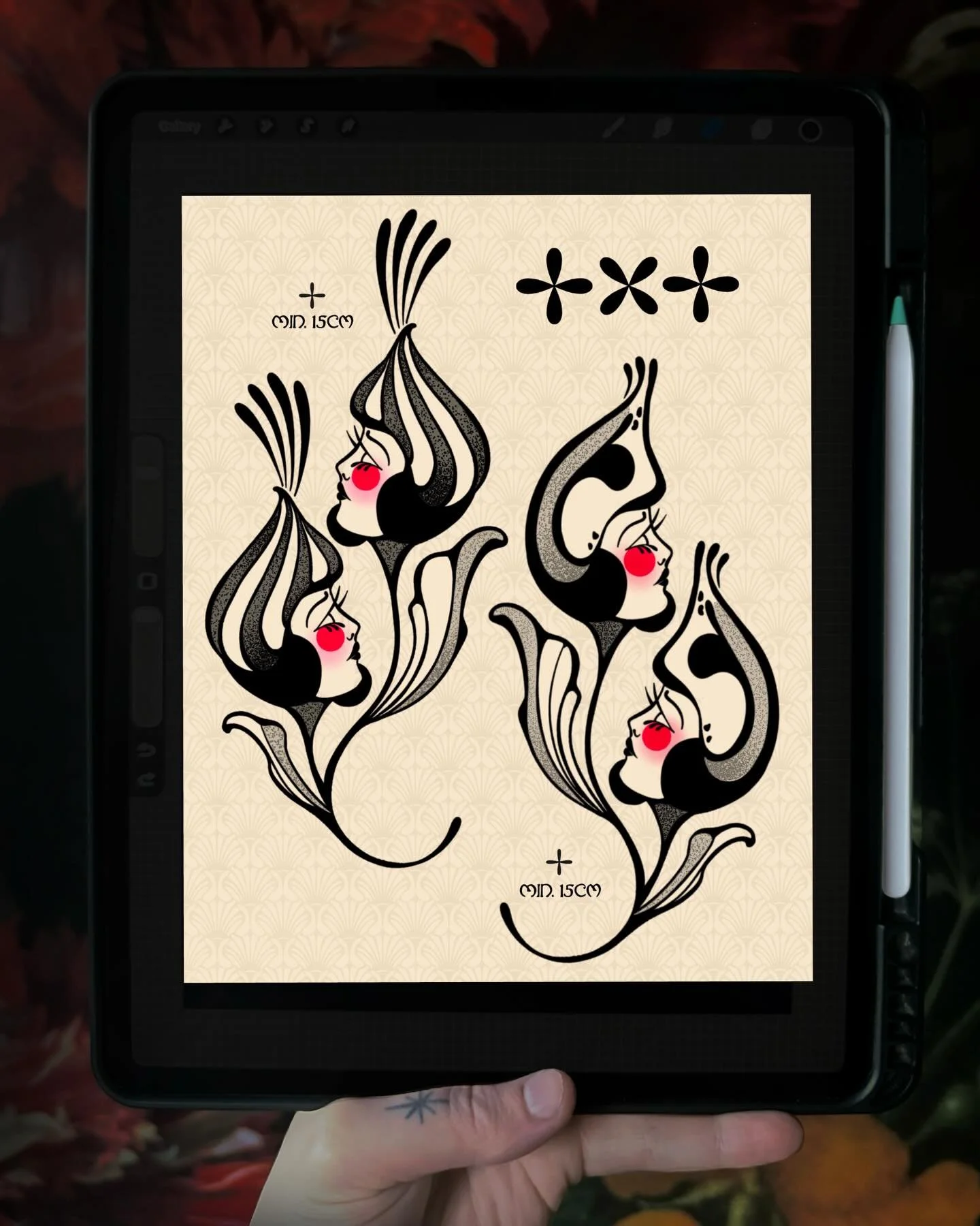 Available as flash🌸  I can always customise botanical stuff like this to fit anywhere🧿🌸🧿

With love,
Lau👁️