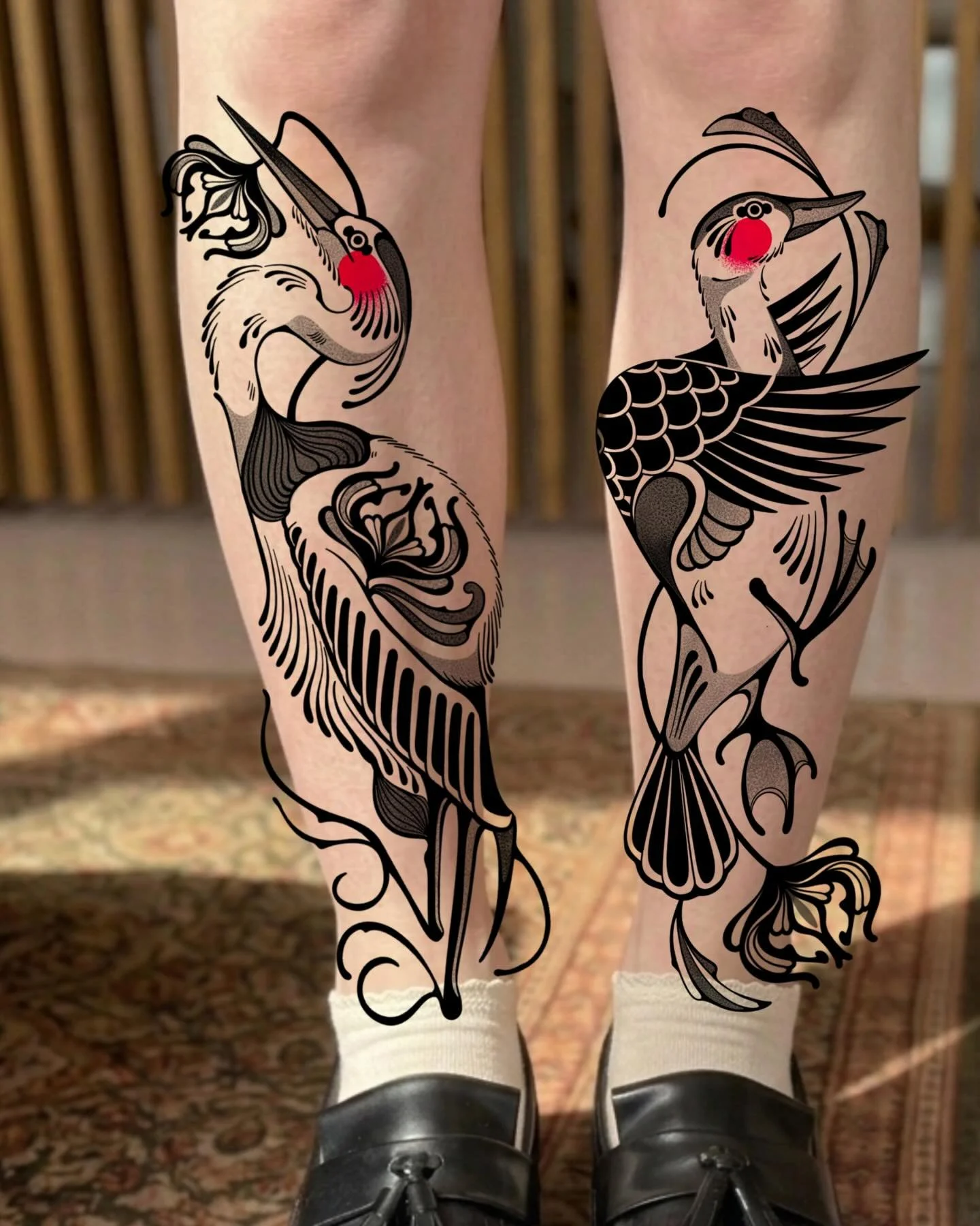 Two birds often seen here in the Netherlands. I&rsquo;d love to do these pieces when my bookings open in July or after summer🌸🌷

With love,
Lau🪶🥰