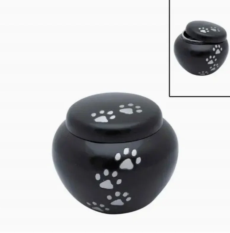 Small Near and Dear 4 inch Urn