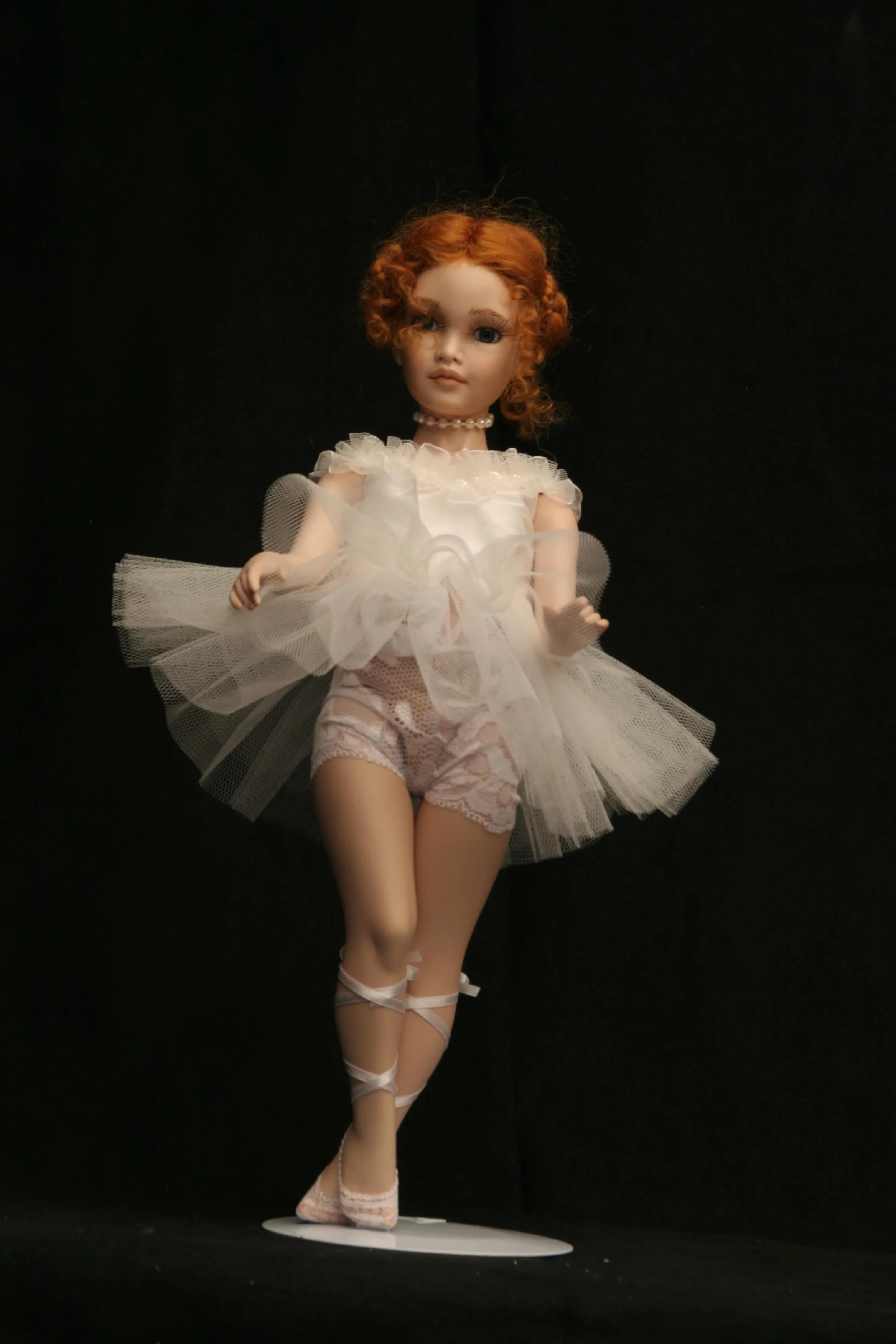 PORCELAIN_DOLL_12.JPG