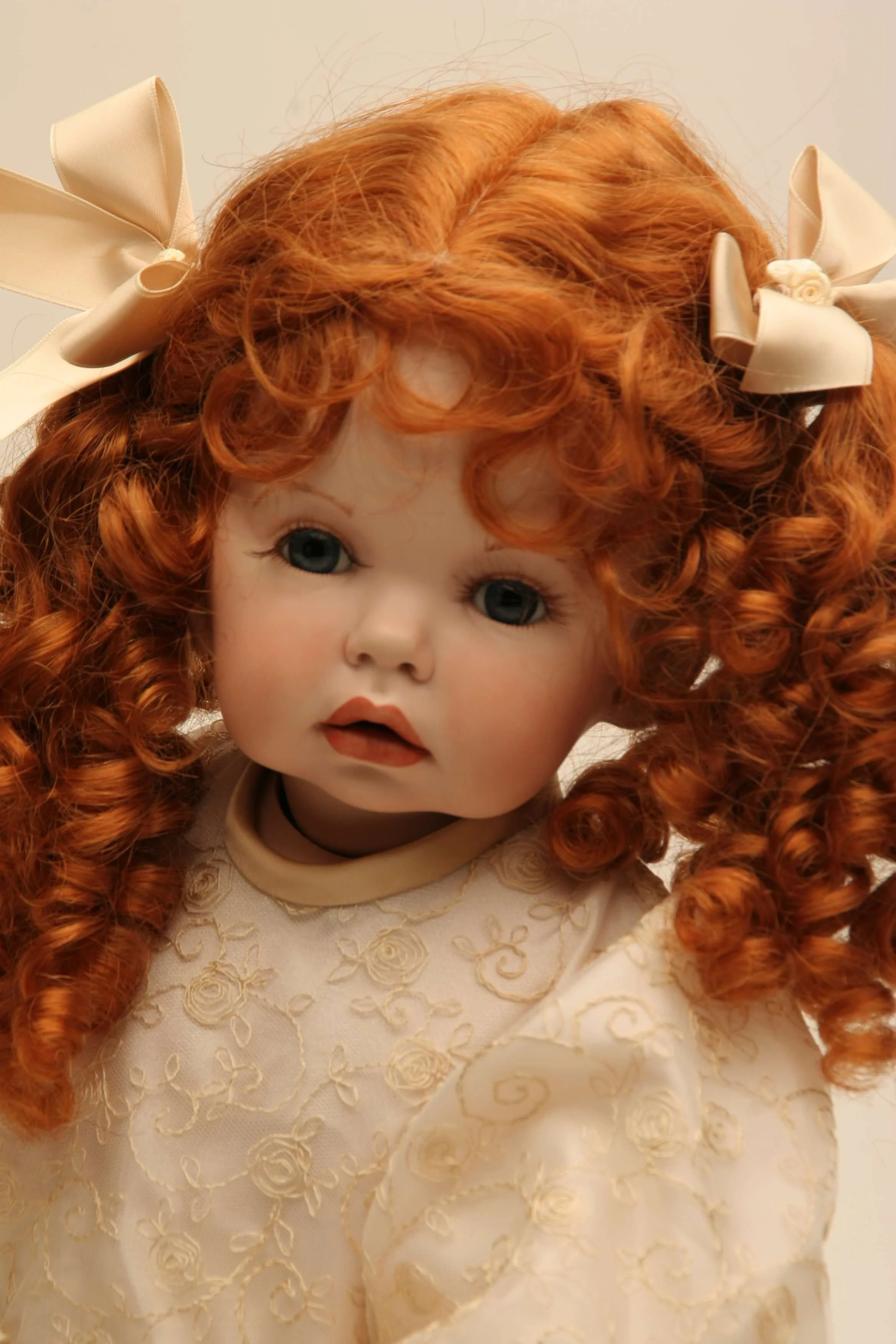 PORCELAIN_DOLL_05.JPG