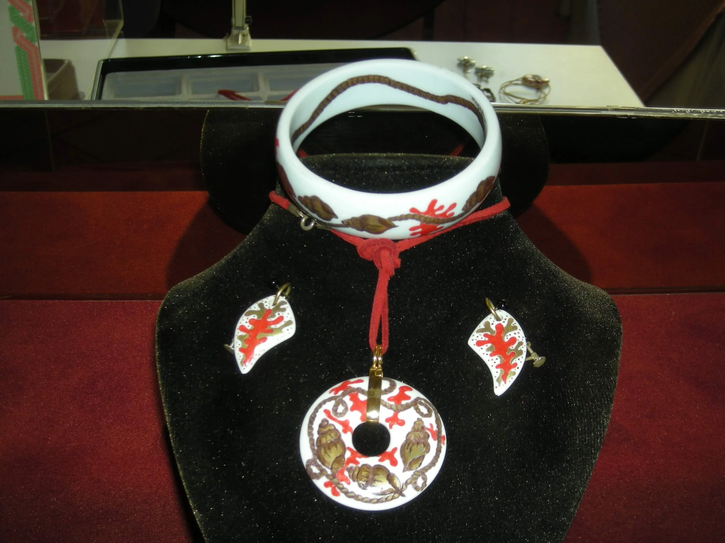 Porcelain Jewels_2.JPG