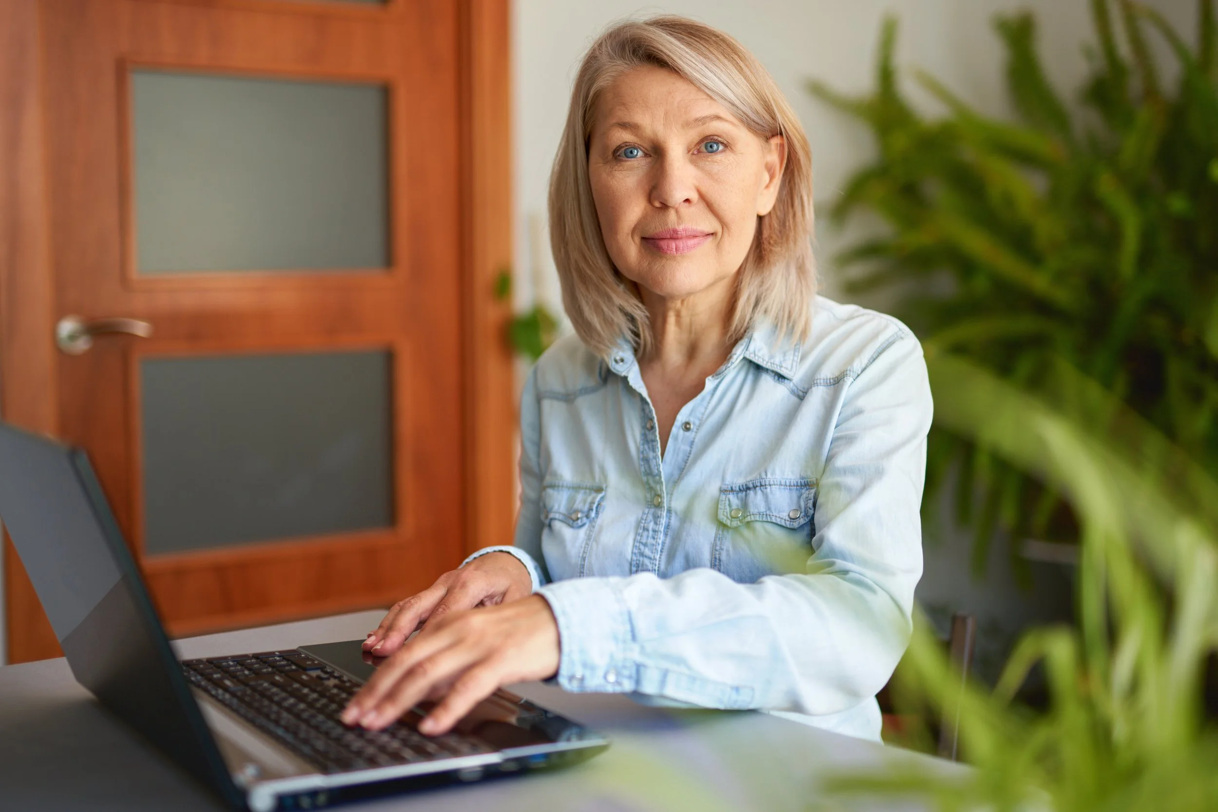 Estrogen Replacement Therapy Explained: Benefits, Risks, and Results