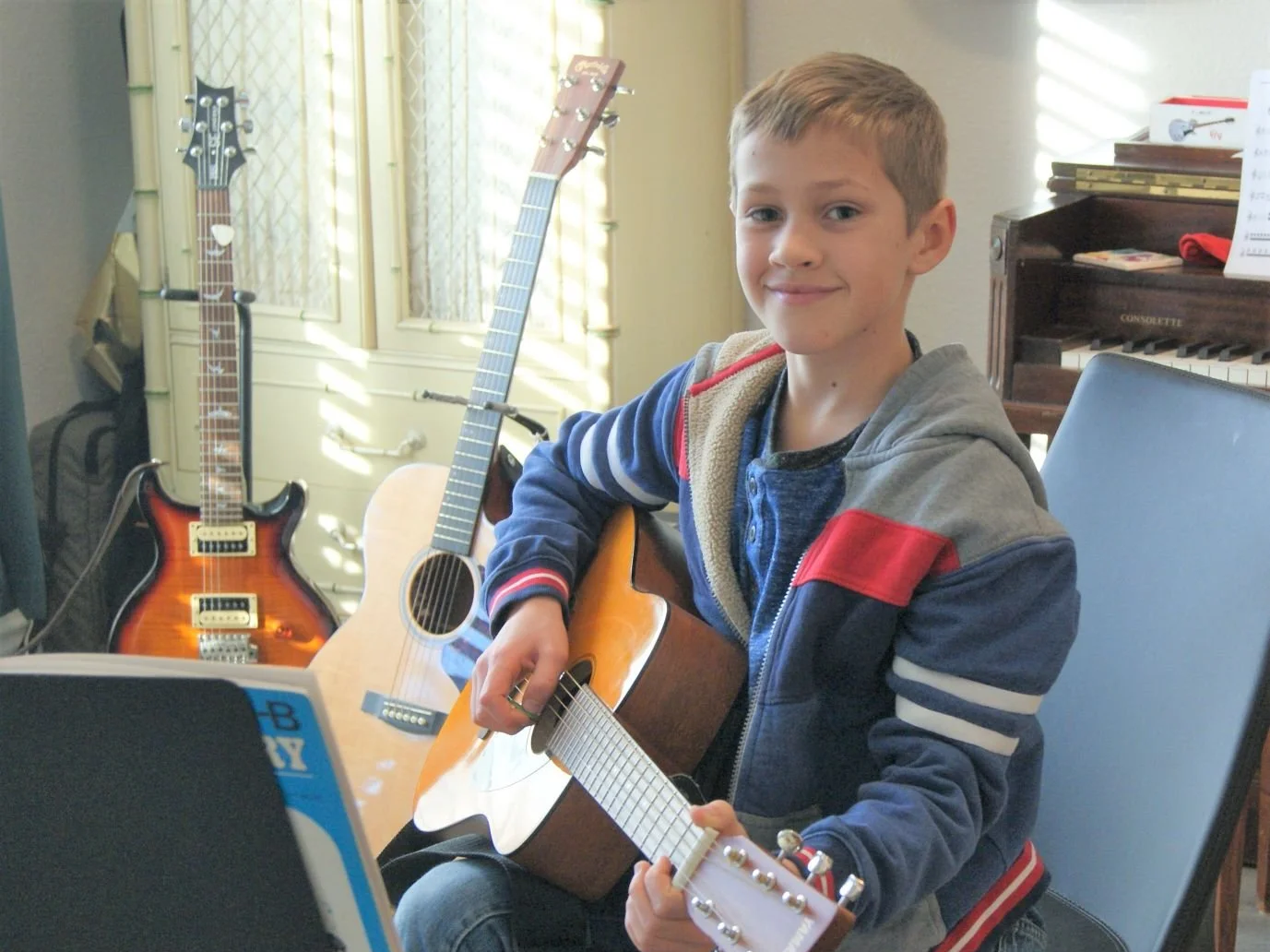 Guitar+student+2020+brighter+smpx.png